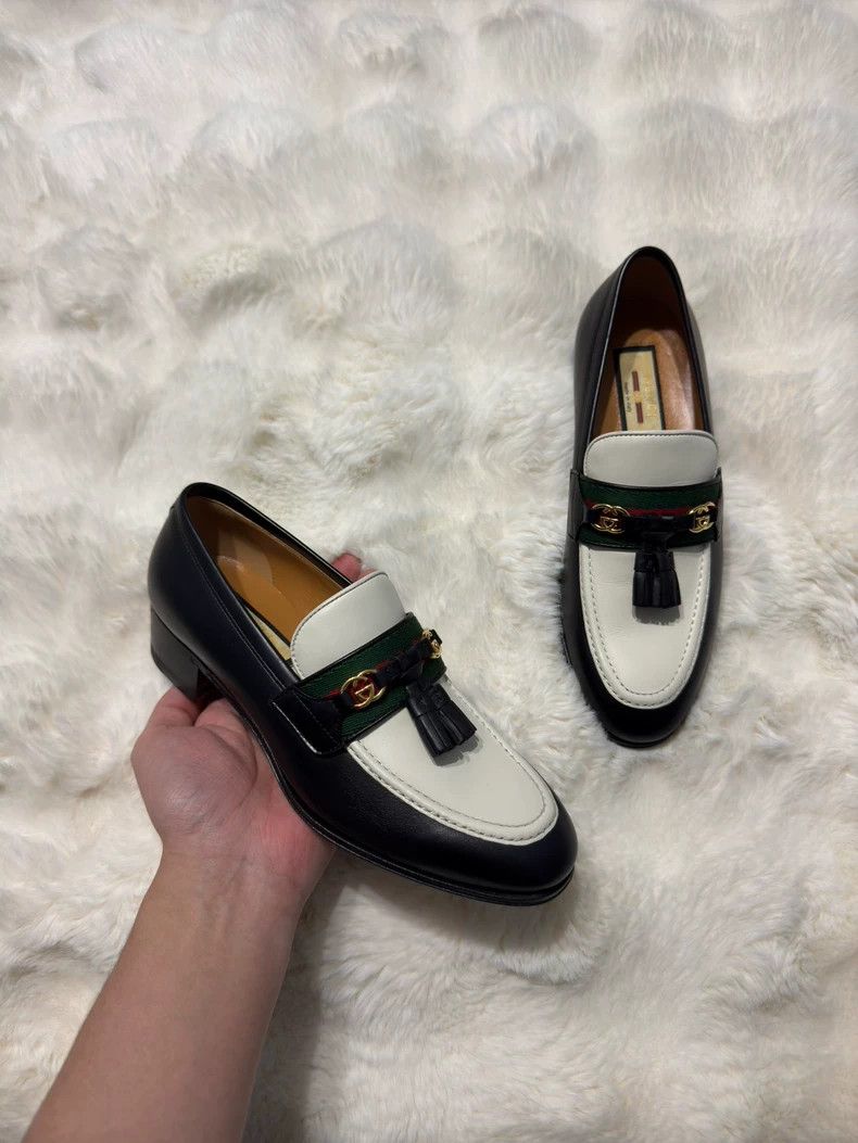 Gucci Gucci Fringed loafers shoes Size US 5 / IT 35 - 1 Thumbnail