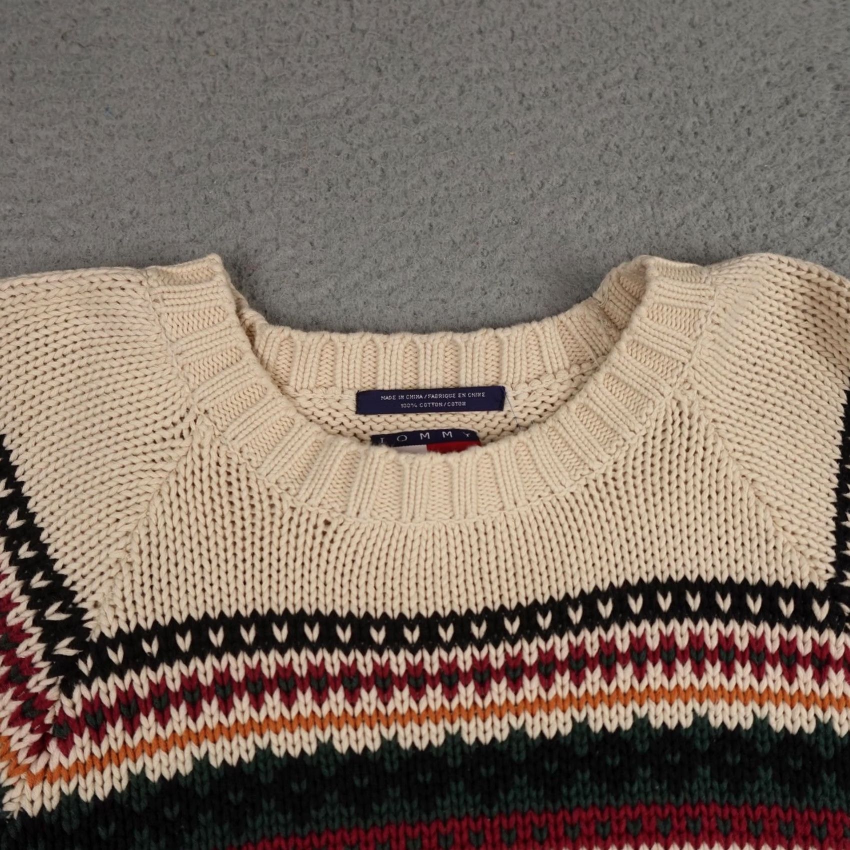 Tommy Hilfiger VINTAGE Tommy Hilfiger Sweater Mens XL Cream Fair Isle Snowflake Cable Knit Crewneck 90s Size US XL / EU 56 / 4 - 5 Thumbnail
