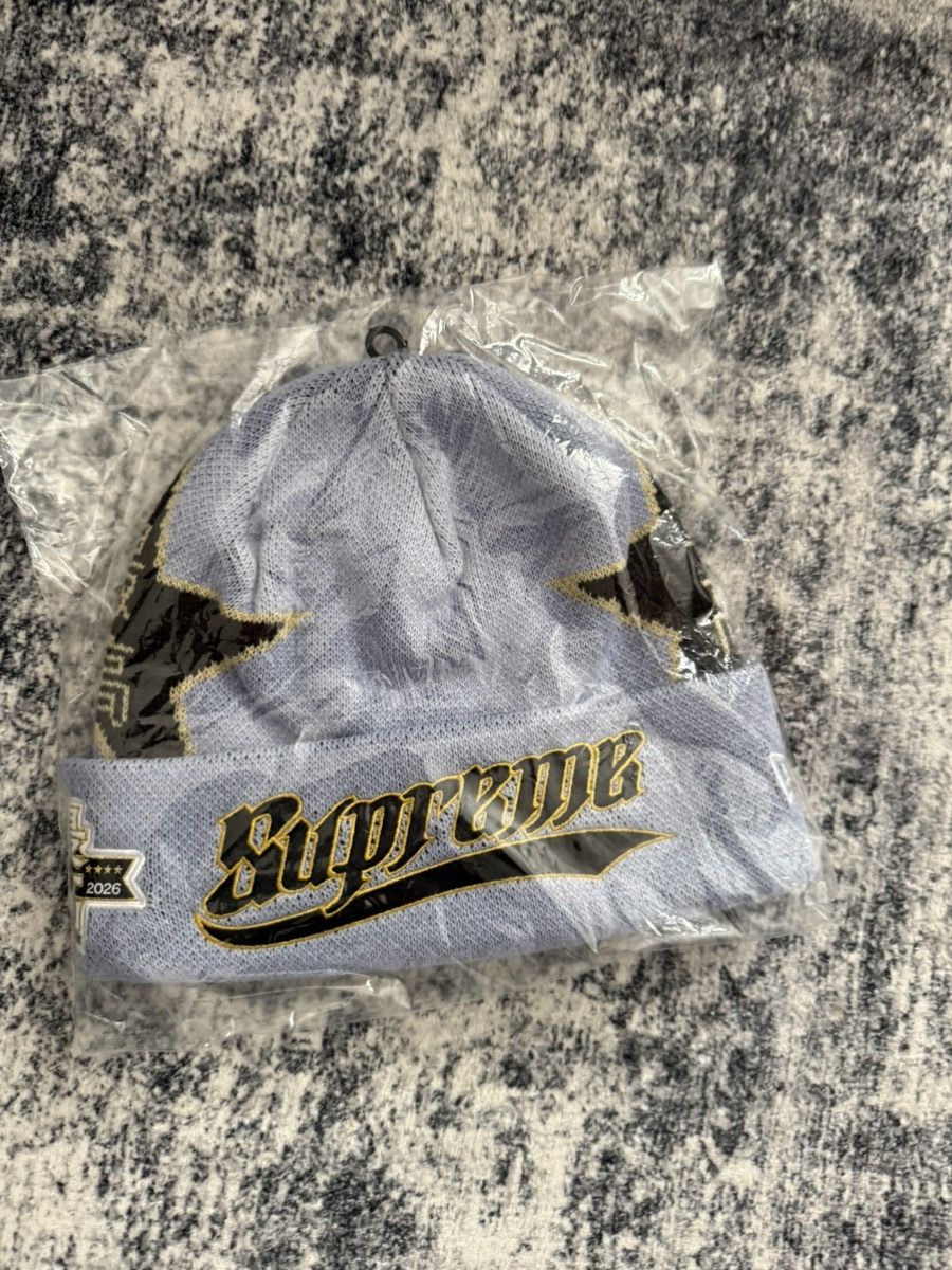 New Era × Supreme Supreme New Era stars beanie grey IN HAND‼️ Size ONE SIZE - 1 Preview