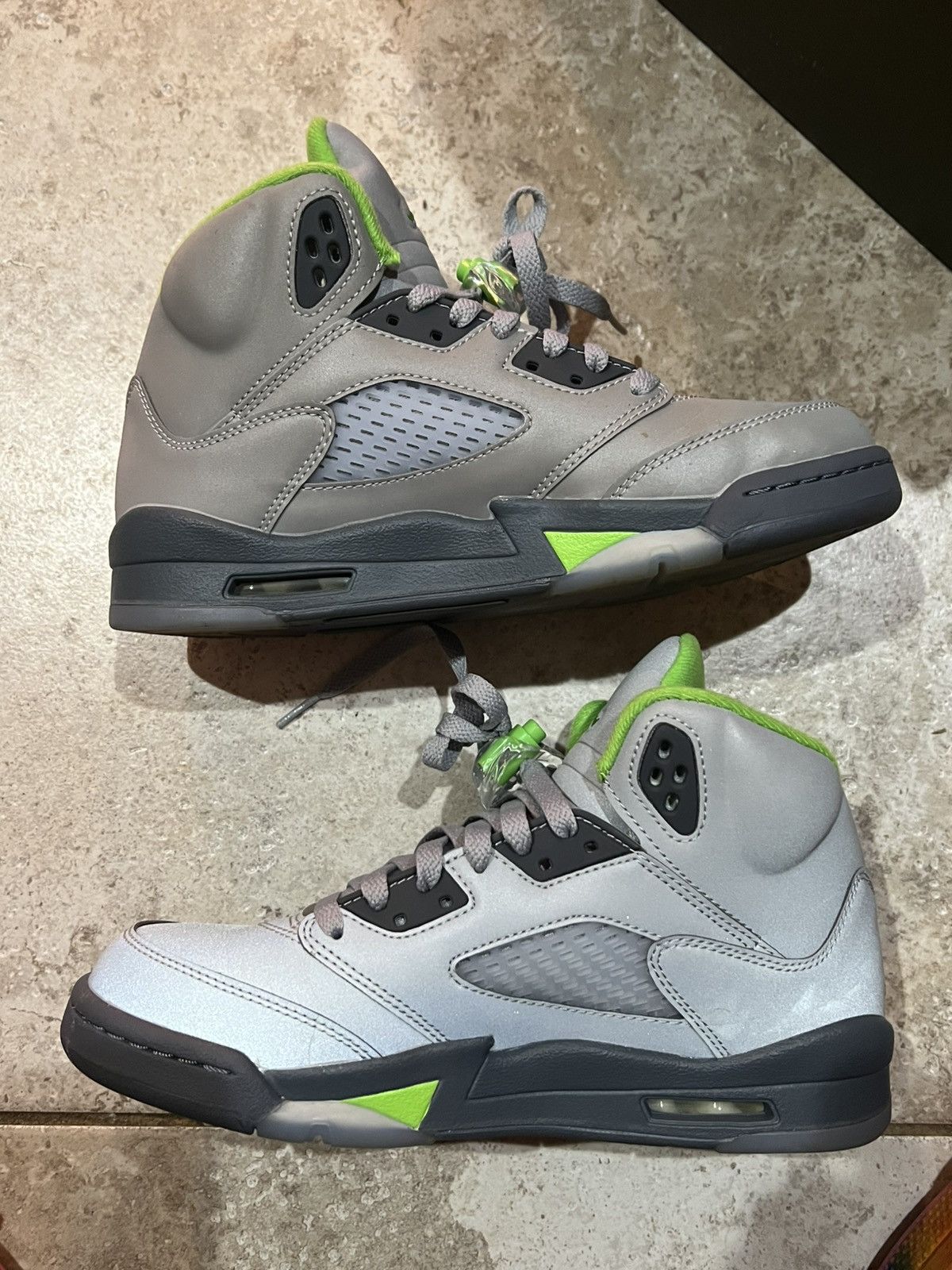 Jordan Brand shoes Size US 7 / EU 40 - 2 Thumbnail