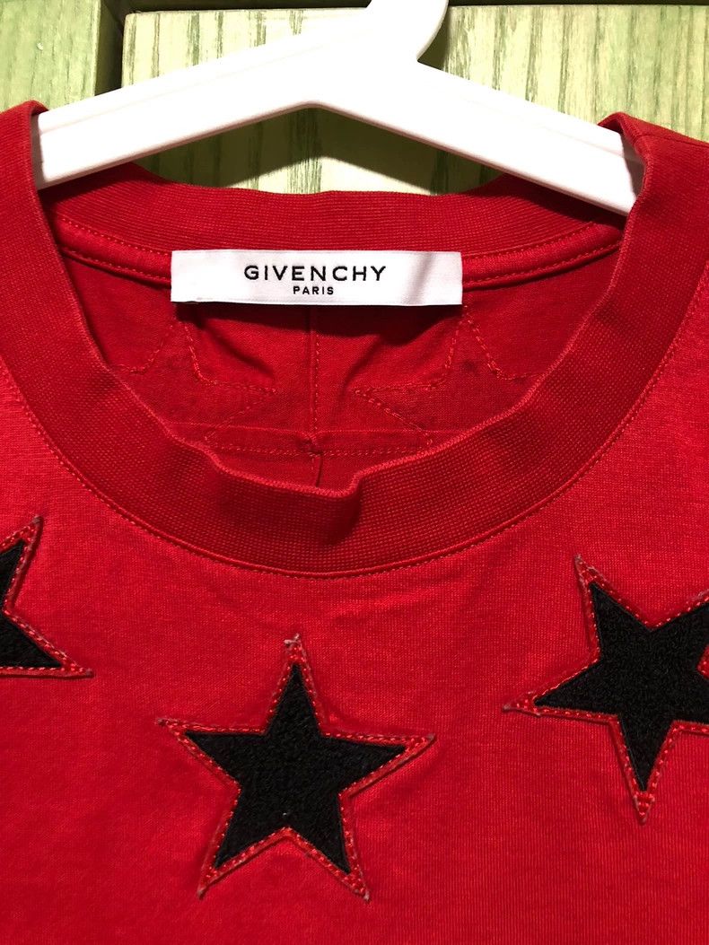 Givenchy Givenchy Star Pattern Authentic Round Neck T-Shirt 2506-Nex Size US S / EU 44-46 / 1 - 2 Thumbnail