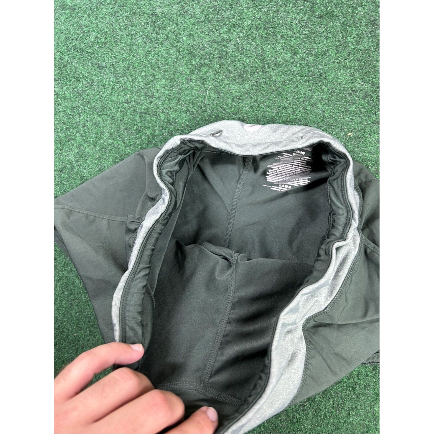 Avia Avia Womens Running Shorts With Bike Liner Sz Medium (8-10) Olive Green Size 32" / US 10 / IT 46 - 6 Thumbnail
