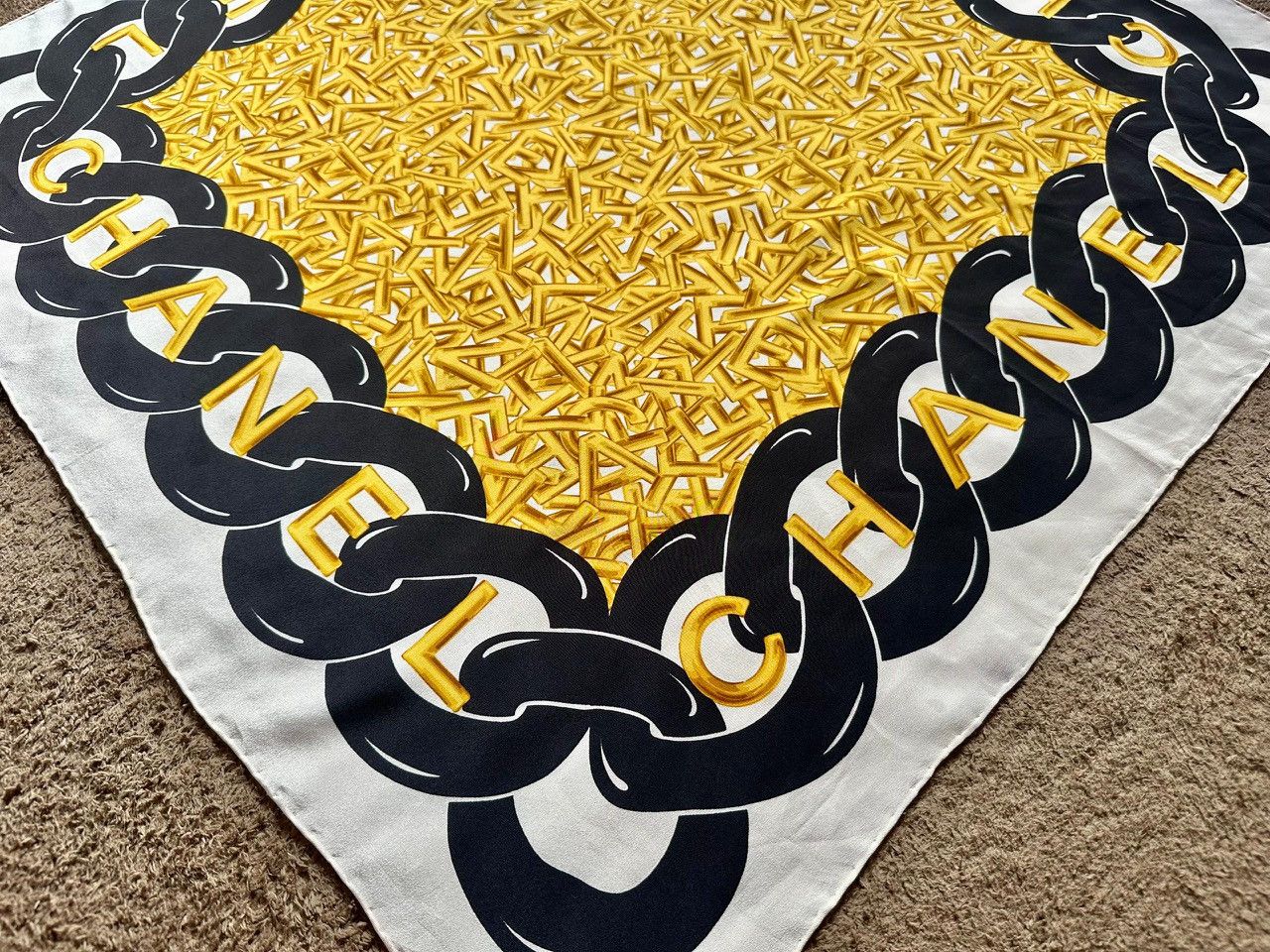 Chanel Authentic Chanel Chain Print Silk Twill Square Scarf Size ONE SIZE - 4 Thumbnail