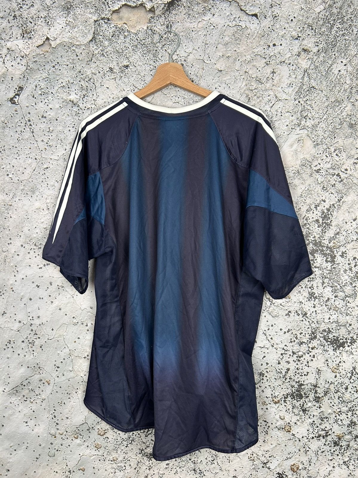 Adidas Vintage Adidas Newcastle United 2004 Soccer Jersey Football Size US L / EU 52-54 / 3 - 6 Thumbnail