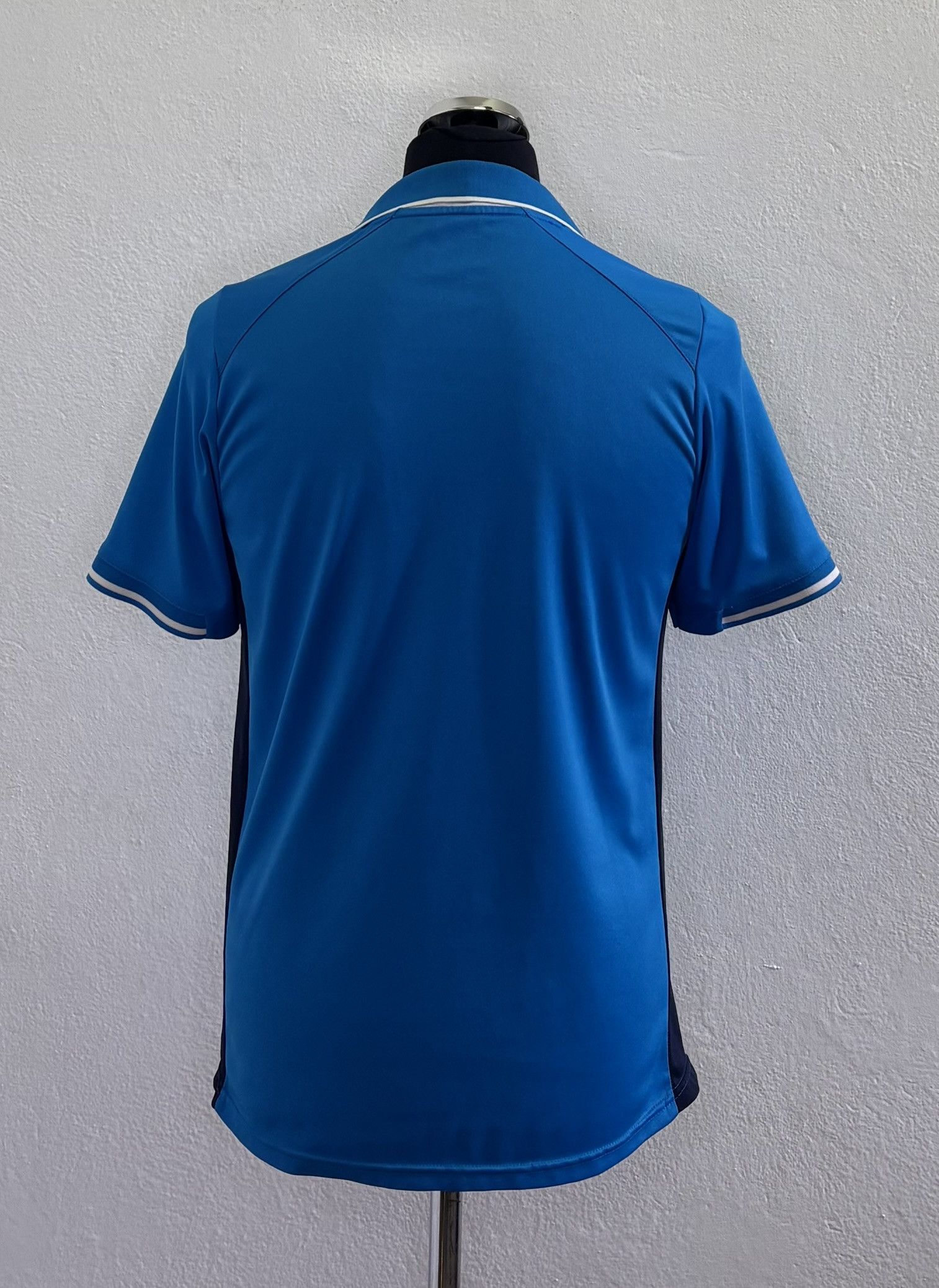 Macron Leeds United 2012/2013 Macron Football Jersey Size S Size US S / EU 44-46 / 1 - 2 Thumbnail