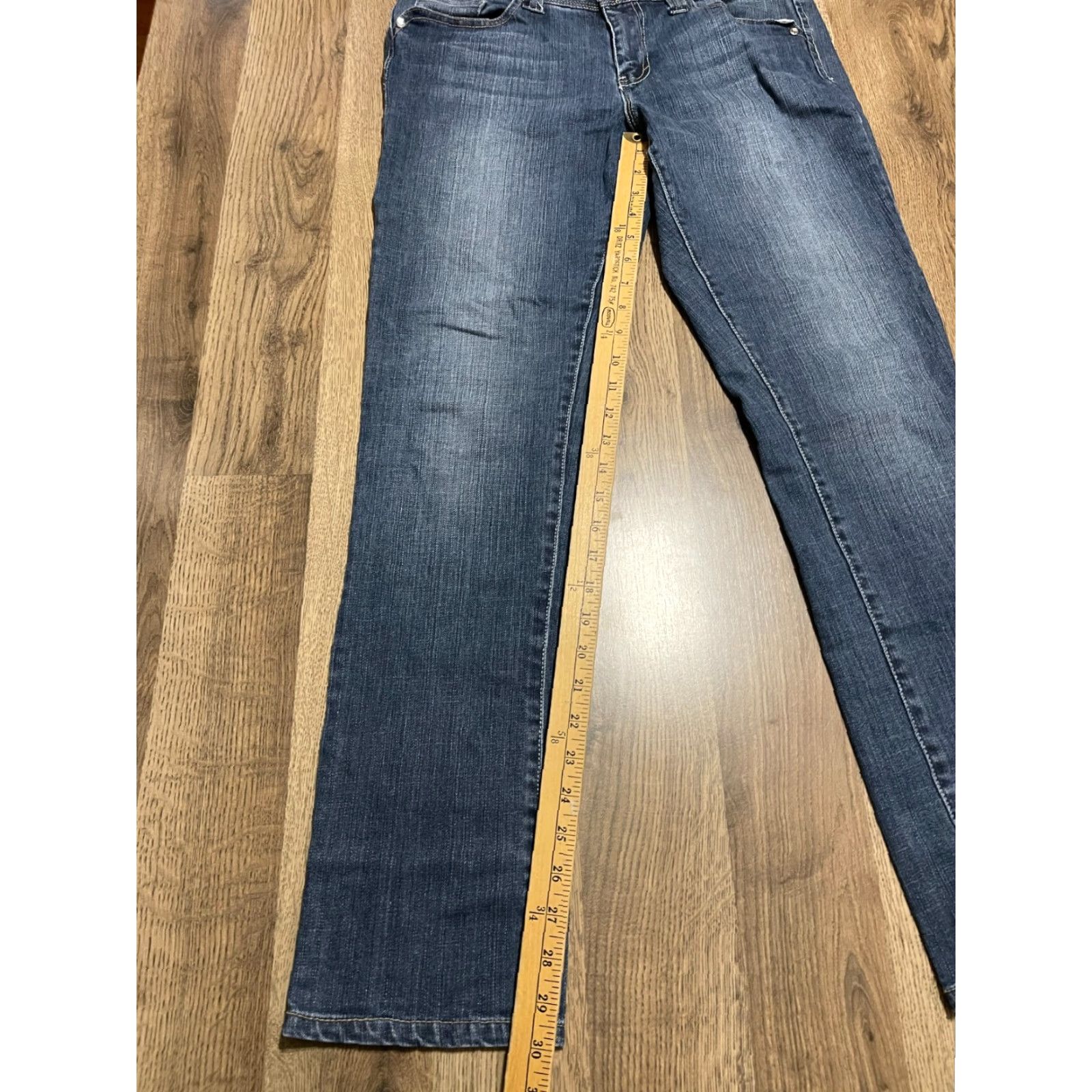 Jordache **Jordache Women's Size 10 Blue Denim Straight Leg Jeans** User: Jordache Women's Size 10 Blue Denim Straight Leg Jeans Size 32" / US 10 / IT 46 - 6 Thumbnail