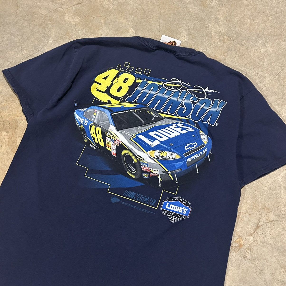 NASCAR × Vintage Crazy Vintage Y2K Nascar Jimmie Johnson Lowe’s Racing Tee Size US M / EU 48-50 / 2 - 2 Thumbnail