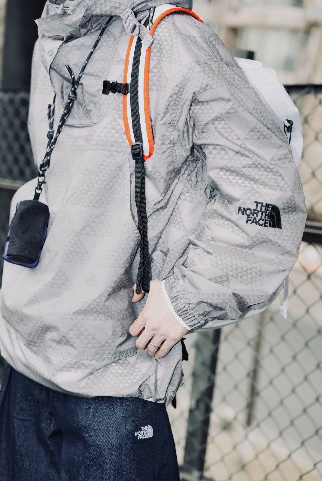 The North Face Urban Exploration PRINTED RAIN ANORAK JACKET Size US M / EU 48-50 / 2 - 3 Thumbnail