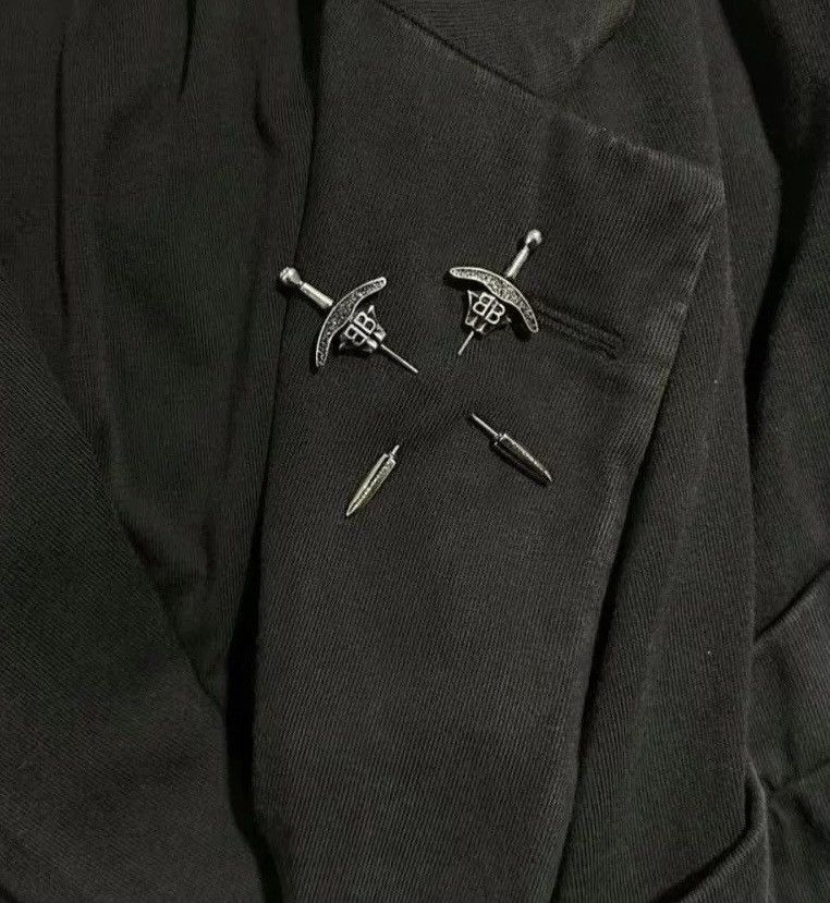 Pre-owned Balenciaga Goth Sword Brooch In Silver