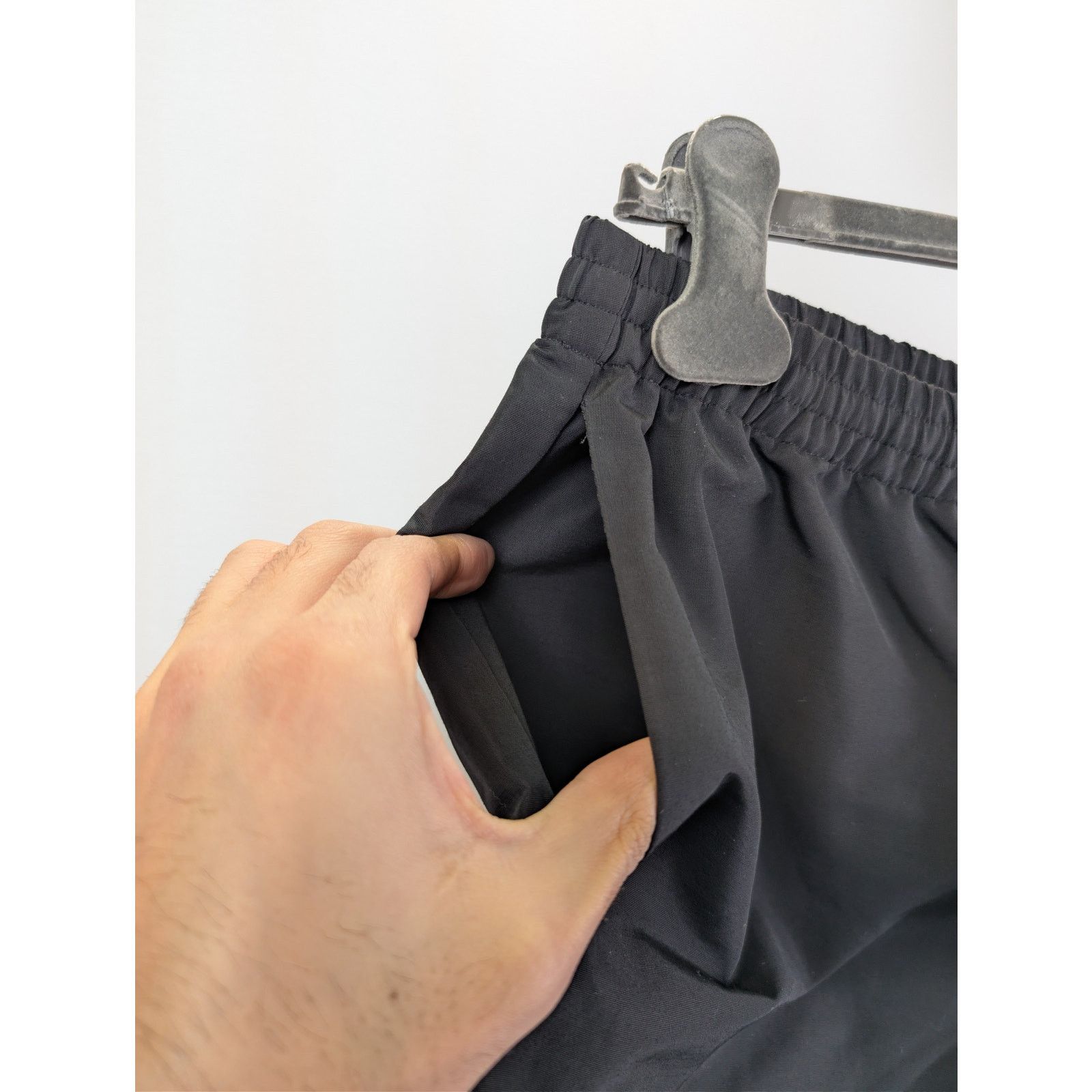 Balenciaga o1rshd1 Q:2 / Technical Faille Running Shorts in Black Size US 32 / EU 48 - 7 Thumbnail