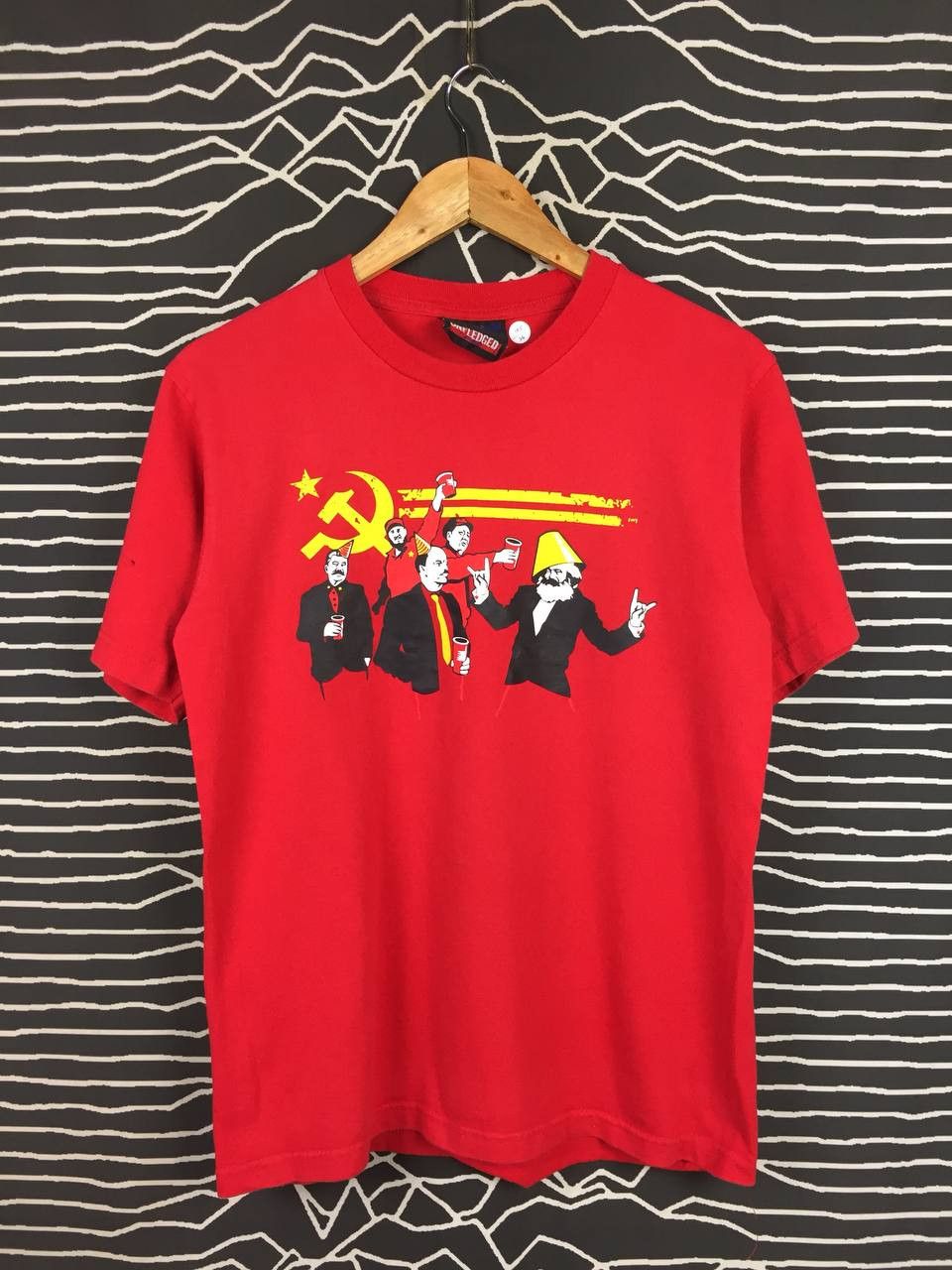 Vintage Vtg Communist Party Marx Lenin Castro Stalin Mao Zedong Tee Size US S / EU 44-46 / 1 - 1 Thumbnail