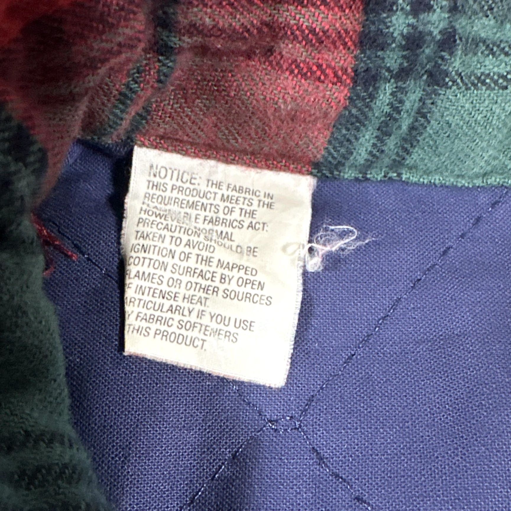 Vintage Vintage Yes L.L. Bean shirt Mens 2XL Tall VTG Big & Tall 2XLT Plaid Red Green Thinsulate Lined Flannel Shacket Button-Up Jacket Shirt Size US XXL / EU 58 / 5 - 5 Thumbnail