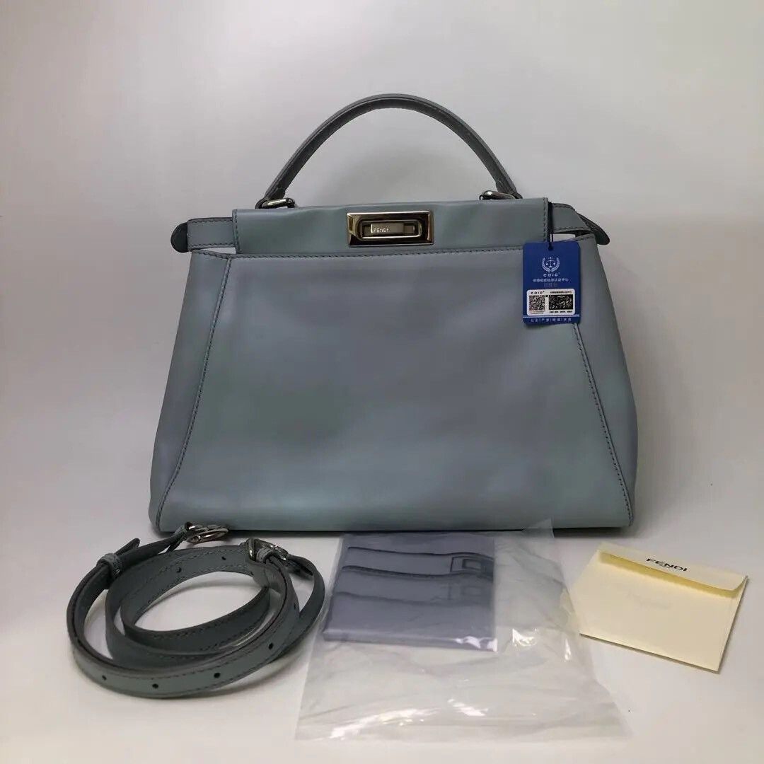 Fendi Pre-loved Bag Very good condition Size ONE SIZE - 1 Thumbnail
