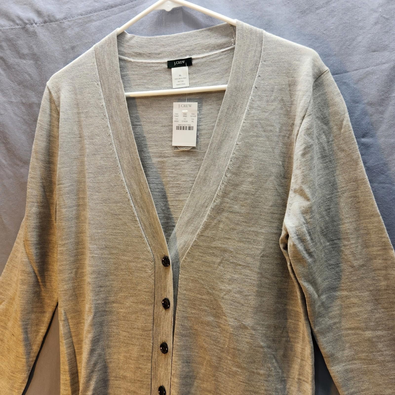 J.Crew J Crew 100% Merino Wool Grey Cardigan Size XL NWT Size XL / US 12-14 / IT 48-50 - 2 Thumbnail