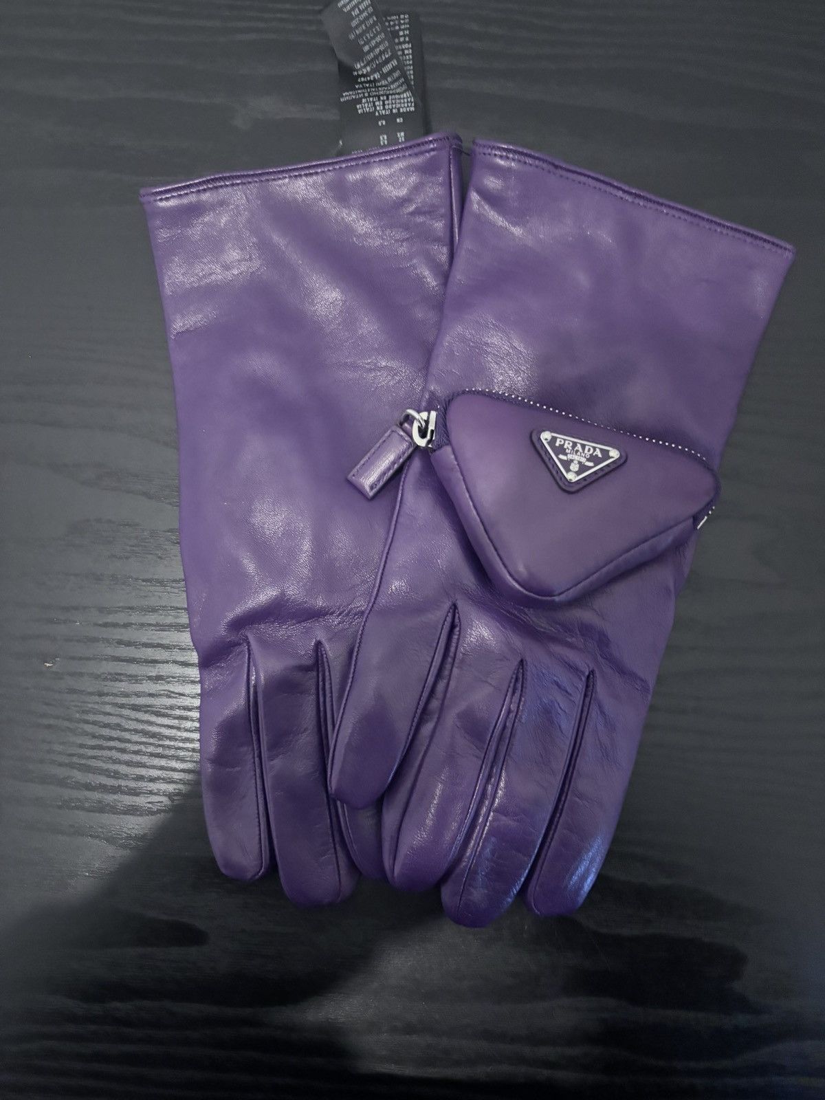 Prada Prada FW21 Runway Triangle Logo Pouch Leather Gloves Purple Size ONE SIZE - 3 Thumbnail