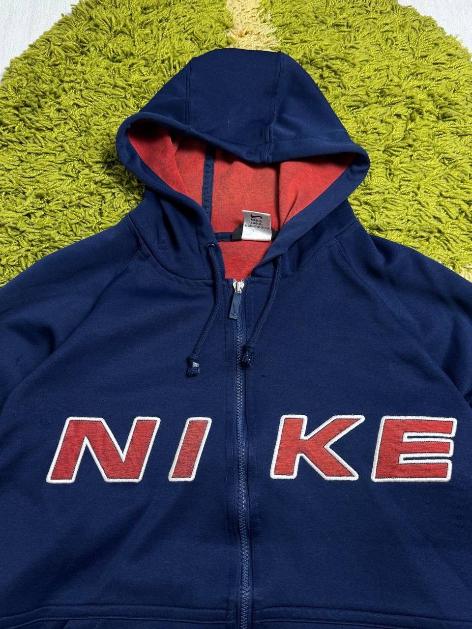 Nike Vintage Nike Big Center Logo Zip Up Hoodie Swoosh 90s Size US S / EU 44-46 / 1 - 2 Thumbnail