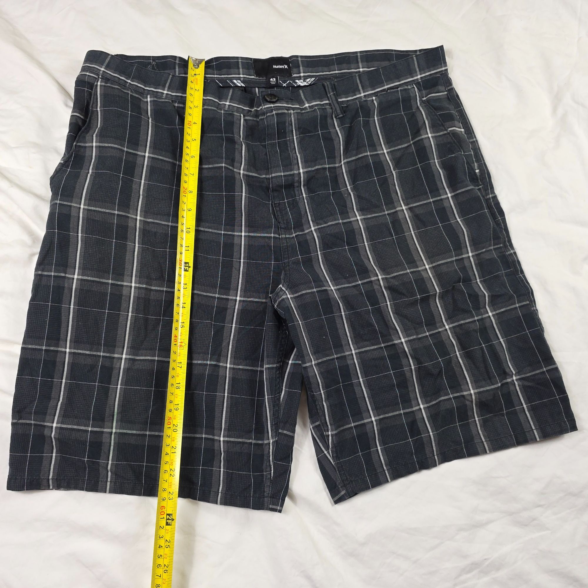 Hurley Hurley Mens Size 42 Black Plaid Shorts Walking Casual Lightw Size US 42 / EU 58 - 8 Thumbnail
