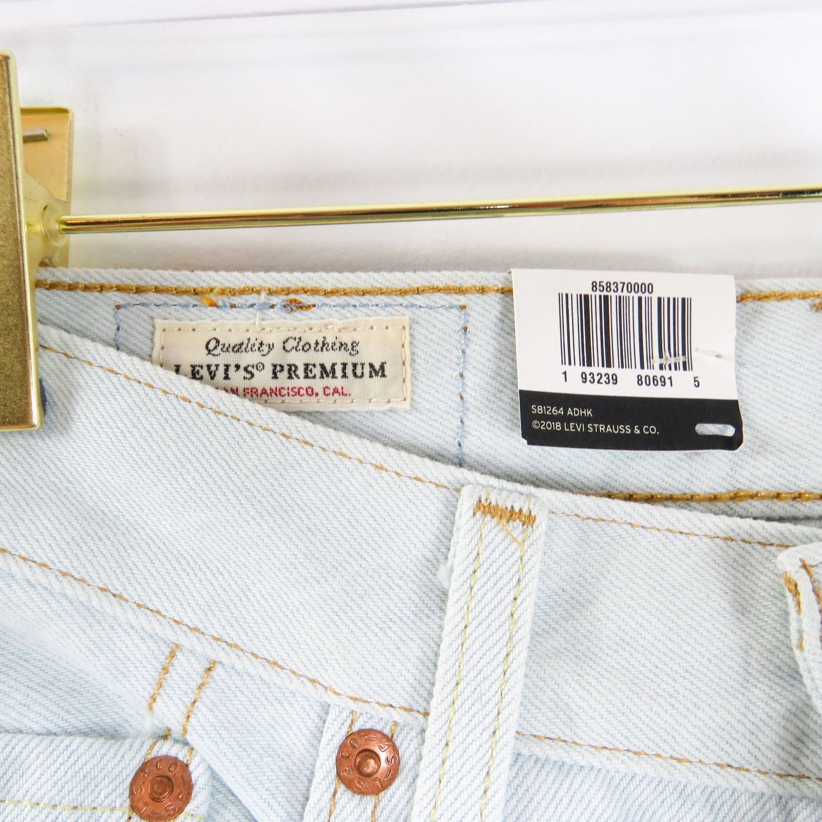 Levi's Levi's 501 Premium Straight Leg Cut Out Crop Jeans Size 25 Size 25" / US 0 / IT 36 - 6 Thumbnail