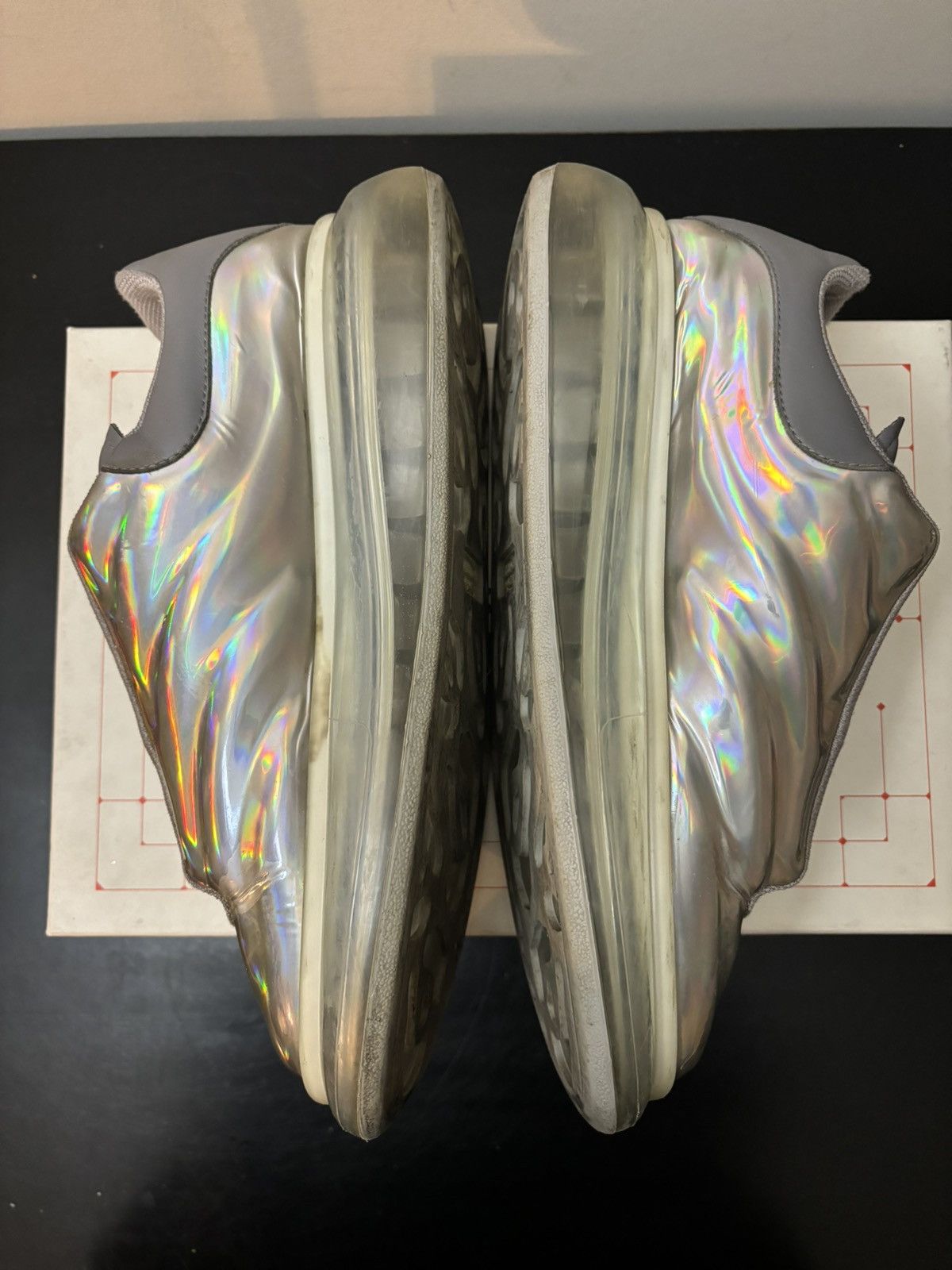 Alexander McQueen Alexander McQueen Oversized Gloss Sneakers Silver Clear Sole Size US 11 / EU 44 - 3 Thumbnail