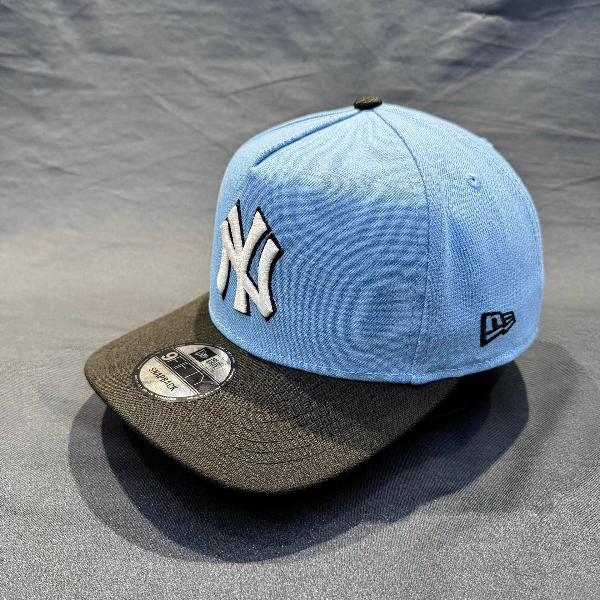 New Era New Era Baseball Cap Flat Brim Hat。 Q5 Size ONE SIZE - 1 Thumbnail