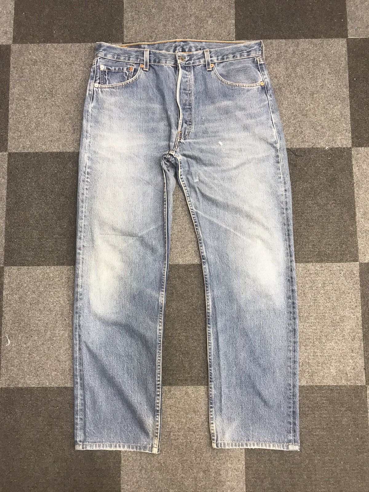 Levi's Vintage Levis 501 Light Wash Distressed Jeans Size US 35 - 3 Thumbnail