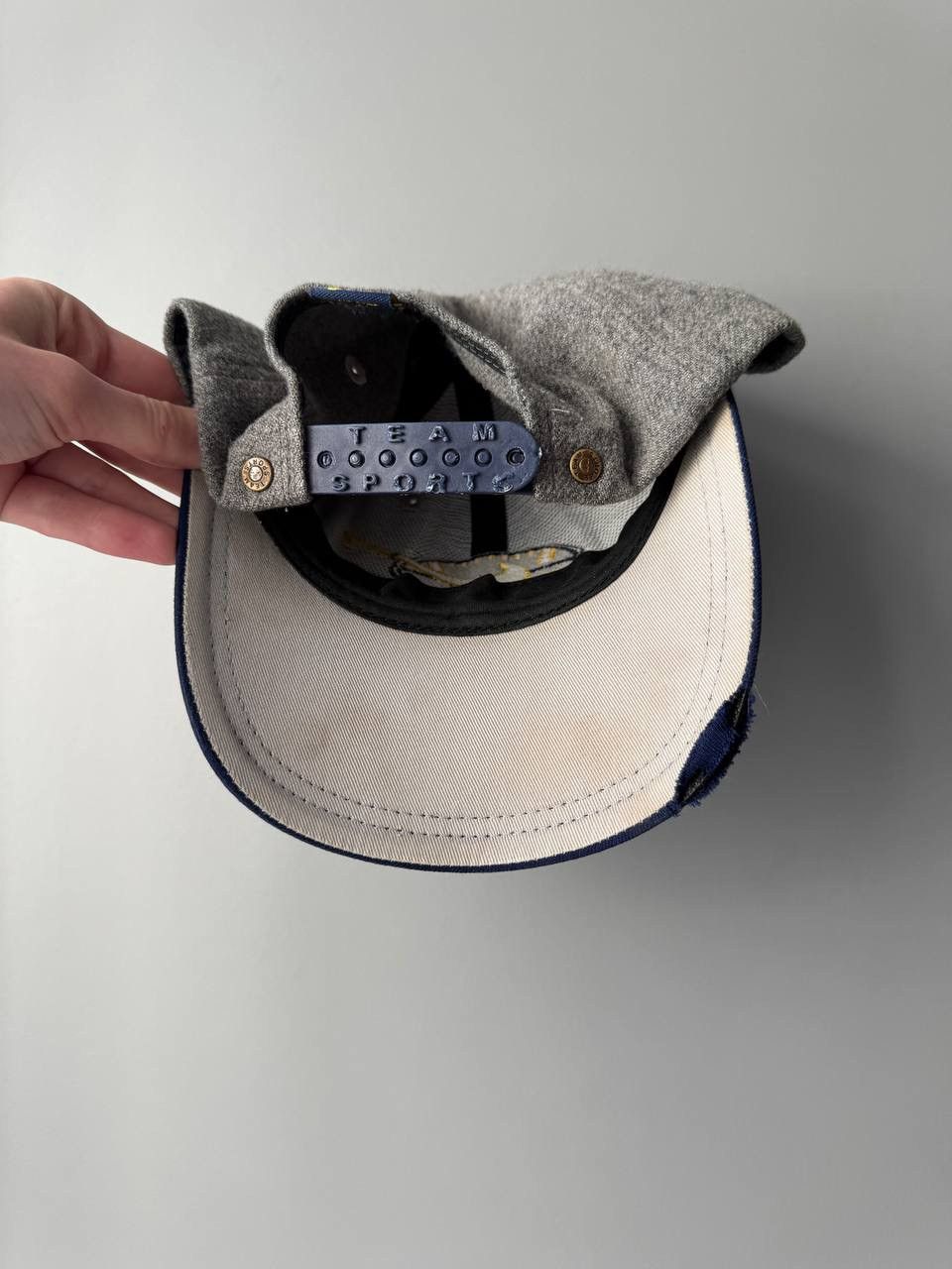 Nike Nike Michigan Wolverines Hat Cap Snapback Trucker Navy Blue Size ONE SIZE - 6 Thumbnail