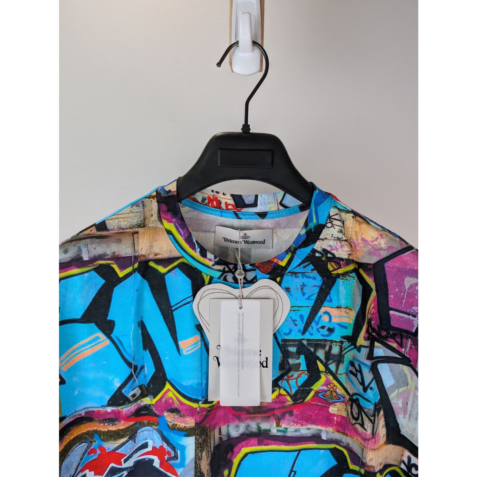 Vivienne Westwood o1rshd1 Classic Graffiti Print T-Shirt in Multiolor Size US S / EU 44-46 / 1 - 7 Thumbnail