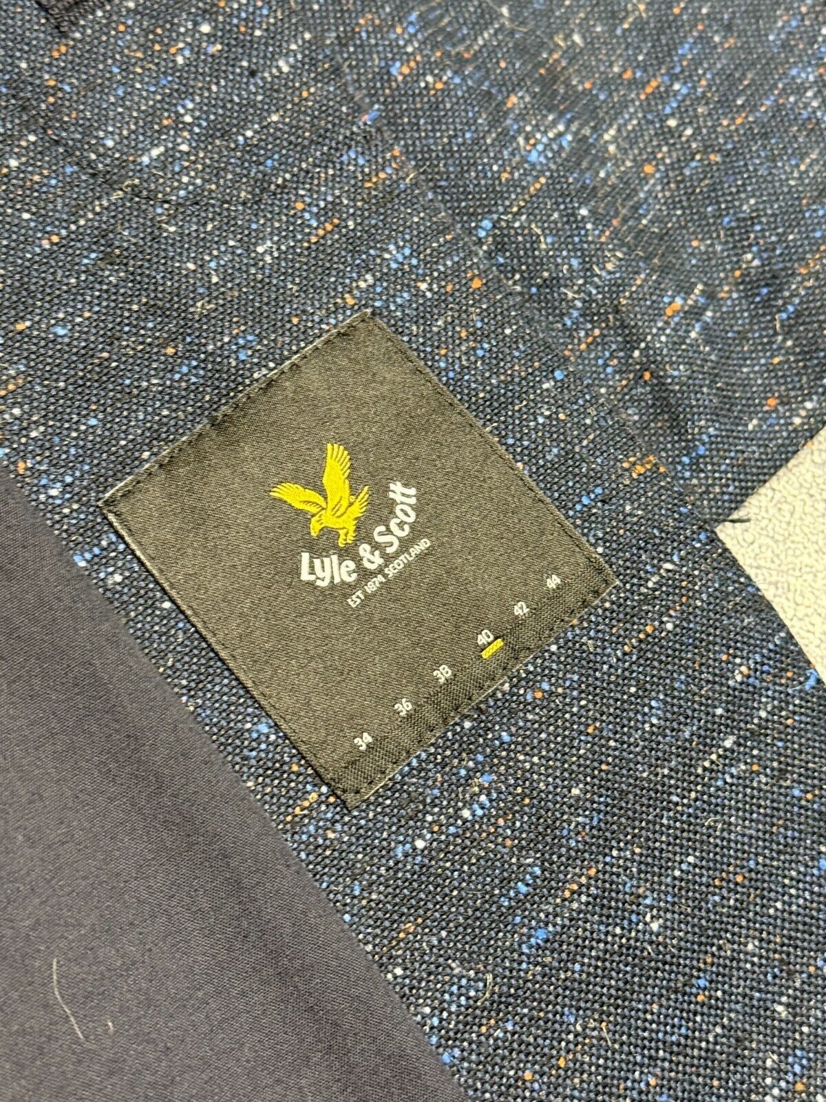 Lyle & Scott Lyle & Scott men's light coat size 40 Size US L / EU 52-54 / 3 - 6 Thumbnail