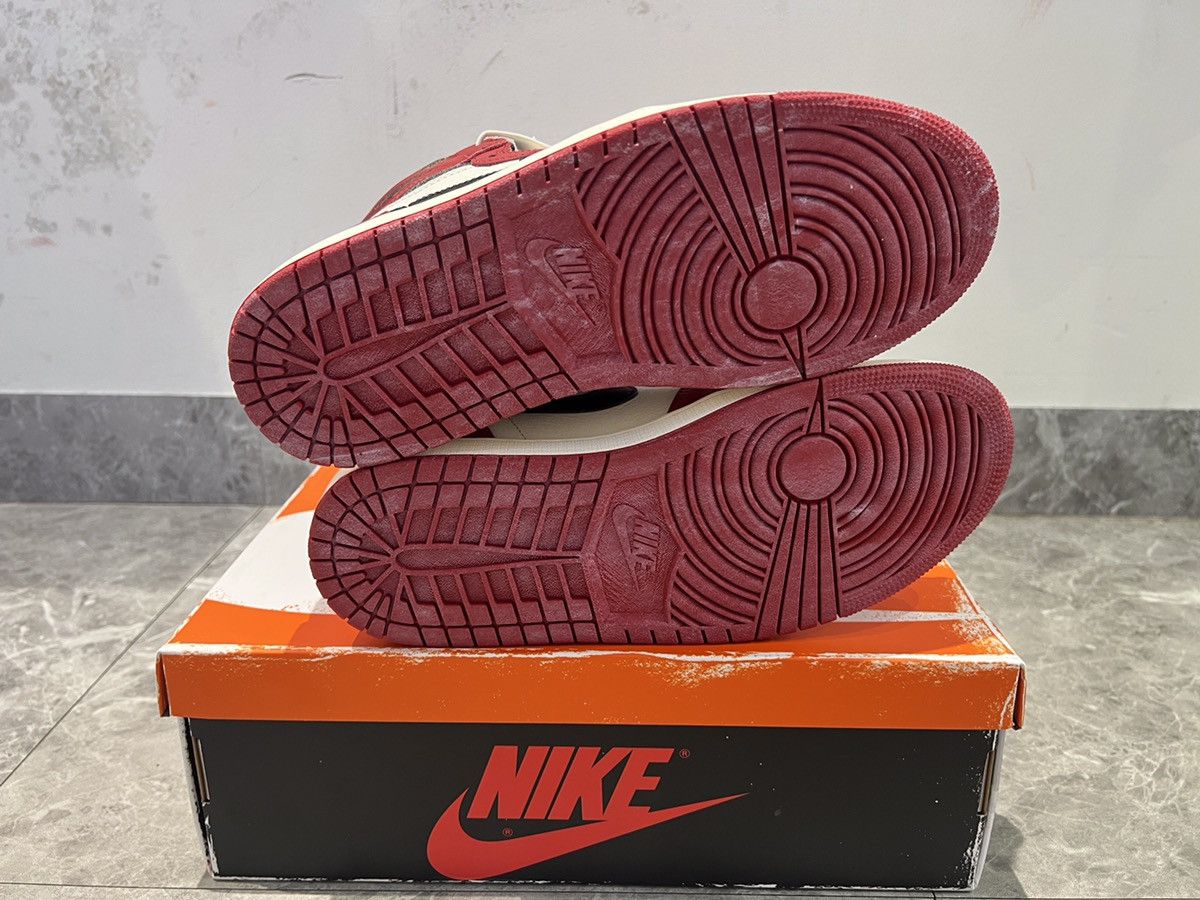 Jordan Brand Air Jordan 1 Retro High OG Chicago Lost and Found Size US 9 / EU 42 - 7 Thumbnail
