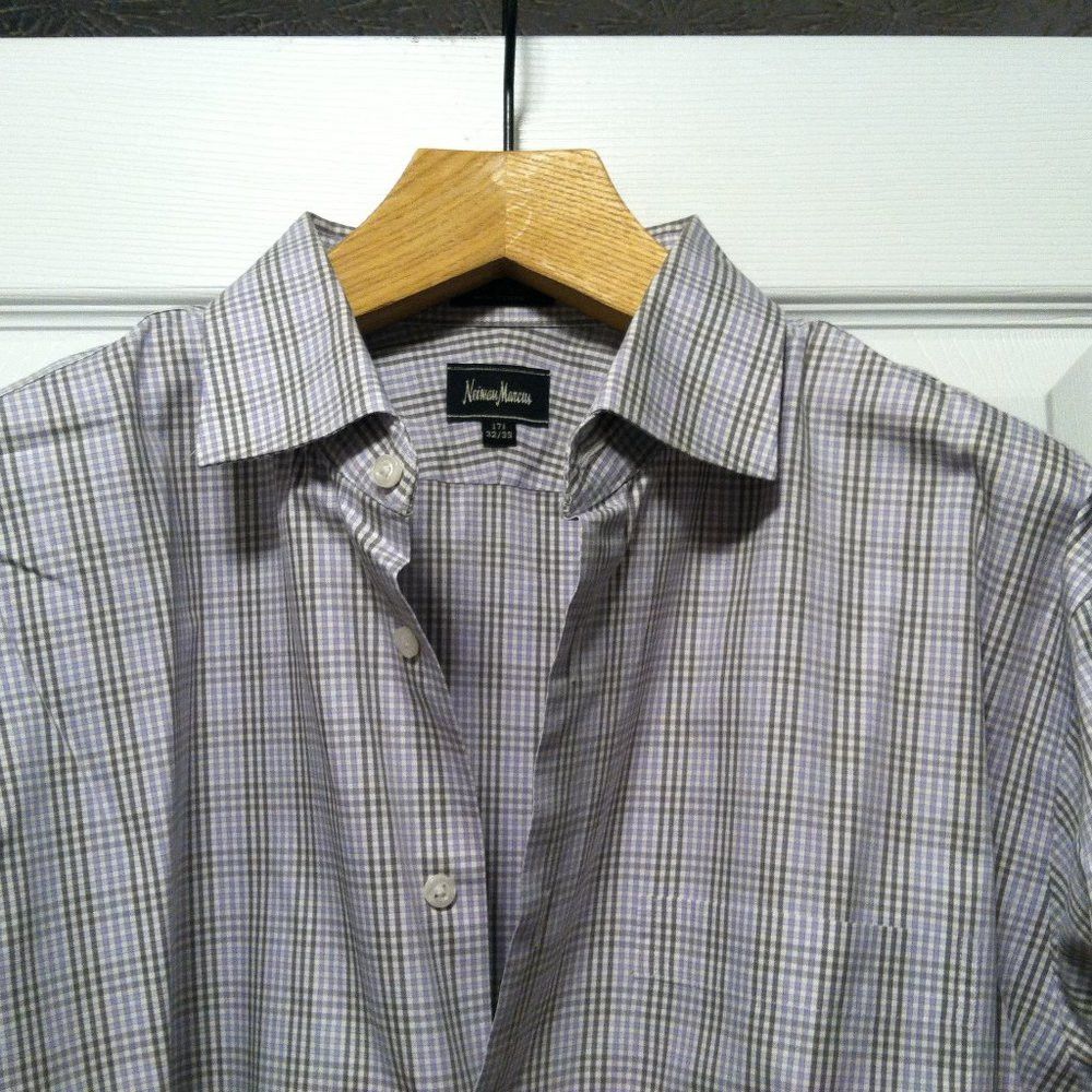 Neiman Marcus NEIMAN MARCUS MENS COTTON CASUAL SHIRT SIZE: 17.5/32-33 Size US XL / EU 56 / 4 - 1 Thumbnail