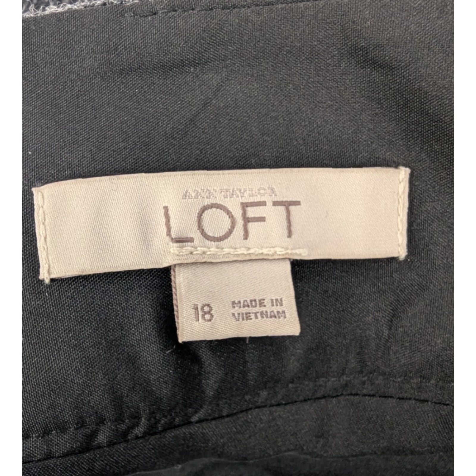 Loft LOFT Ann Taylor Size 18 Pencil Straight Skirt Gray Tartan Wool Blend Woman's Knee Length Zipper Front Lined Check Pattern Dry Clean Only Vintage: No Size 40" / US 18 - 6 Thumbnail