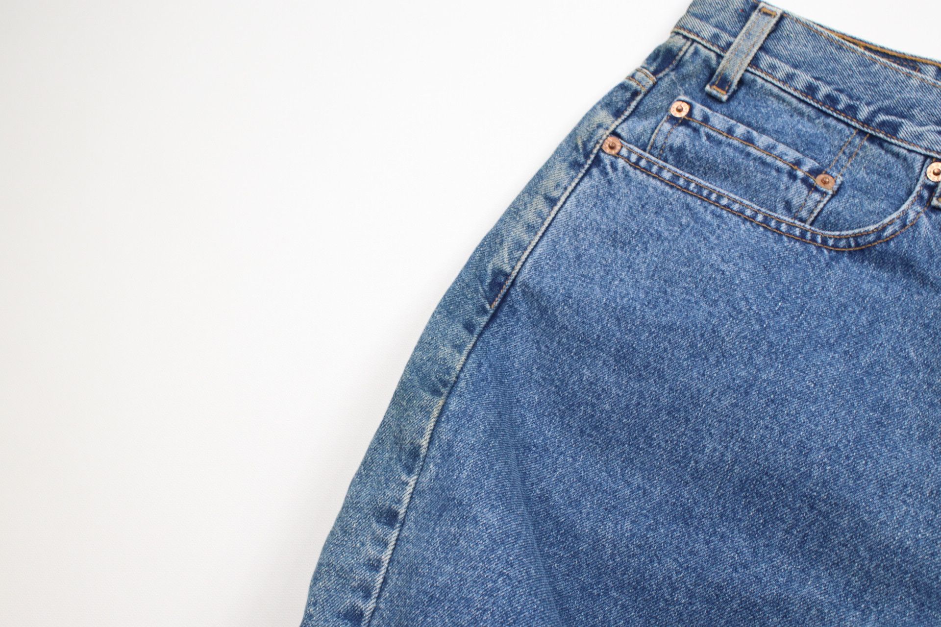 Levi's × Vintage Vintage 90s Levis 550 Relaxed Fit Denim Jean Shorts Jorts Size US 38 / EU 54 - 4 Thumbnail