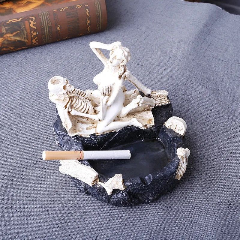 Vintage Creative Skull Ashtray Beauty Personality Fashion Size ONE SIZE - 4 Thumbnail