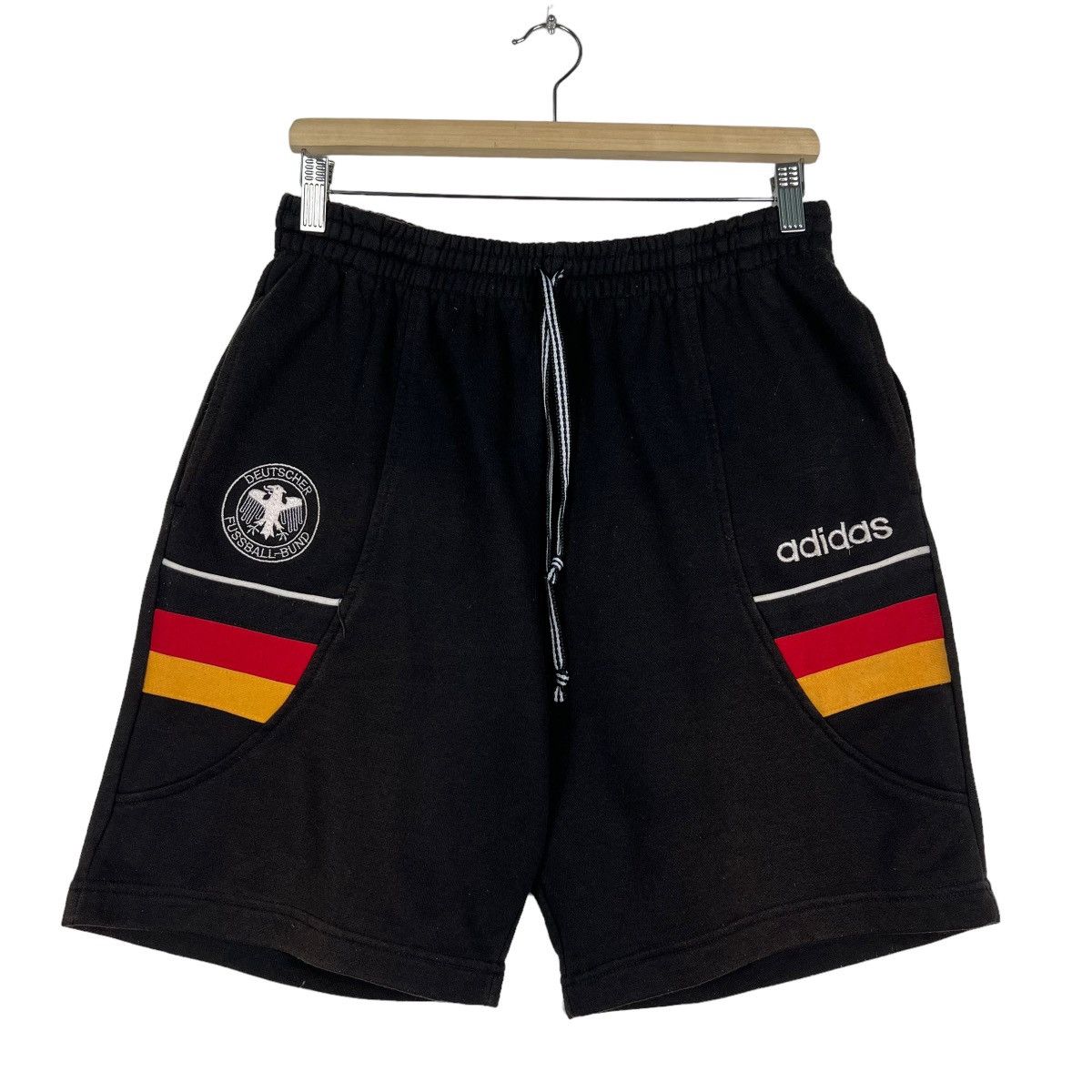Adidas 🔥VINTAGE 90s ADIDAS GERMANY SHORTS PANTS Size US 30 / EU 46 - 2 Thumbnail