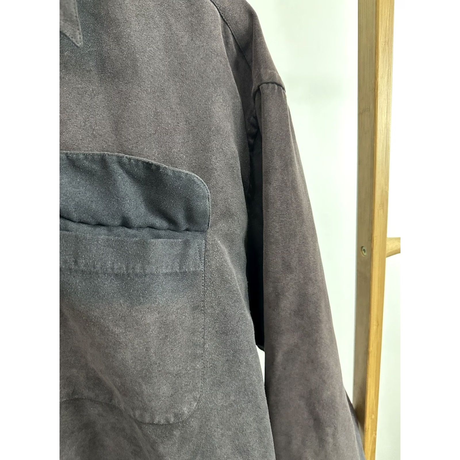 Van Heusen VTG Van Heusen Button-Up Shirt L Charcoal Long Sleeve Fading Wear Suede Leather 80s 90s Mens Size US L / EU 52-54 / 3 - 7 Thumbnail