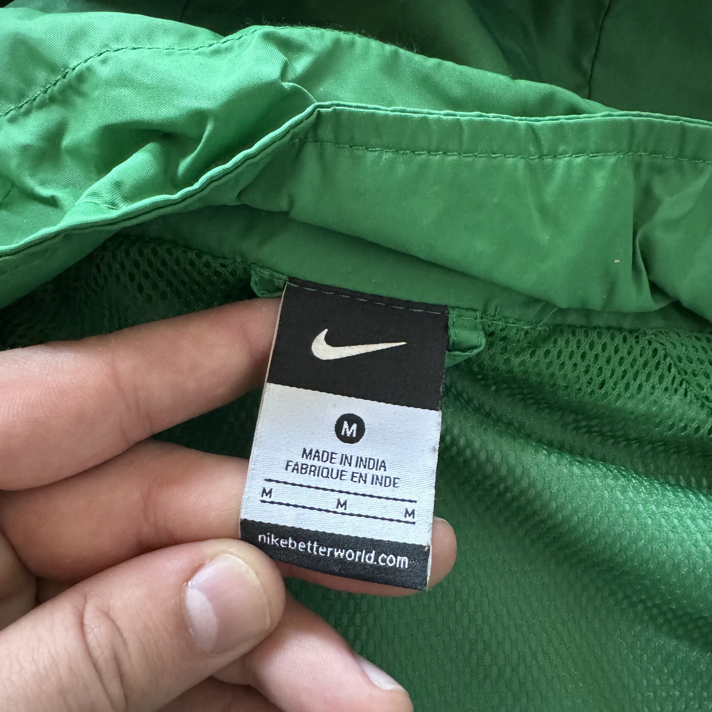 Nike NIKE VINTAGE GREEN WINDBREAKER ZIP SWOOSH JACKET Size US M / EU 48-50 / 2 - 3 Thumbnail