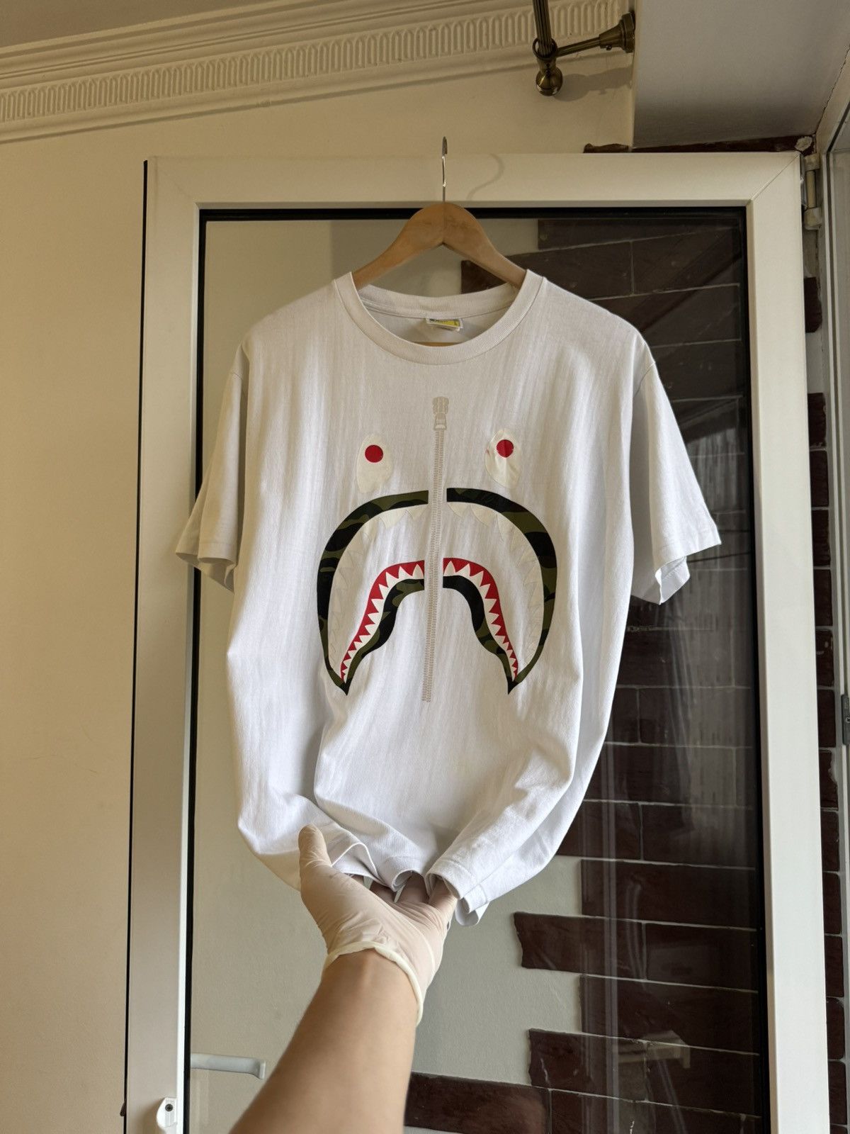 Bape Bape Shark logo tshirt Size US L / EU 52-54 / 3 - 19 Thumbnail