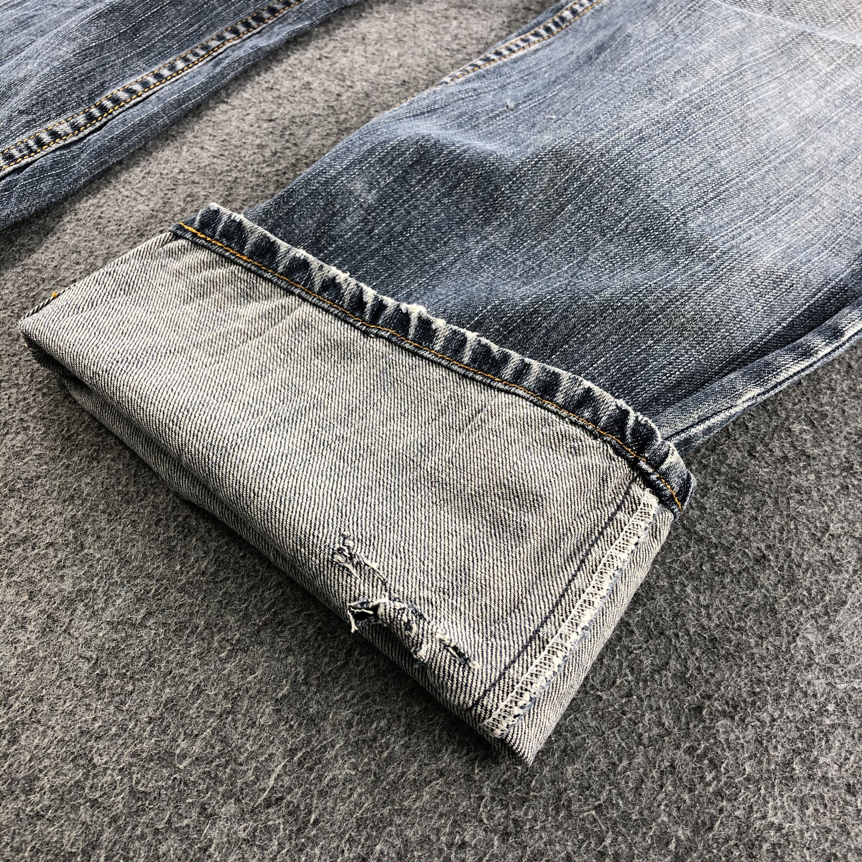 Levi's Blue Wash Vintage Levis 559 Jeans-J1188 Size US 33 - 7 Thumbnail