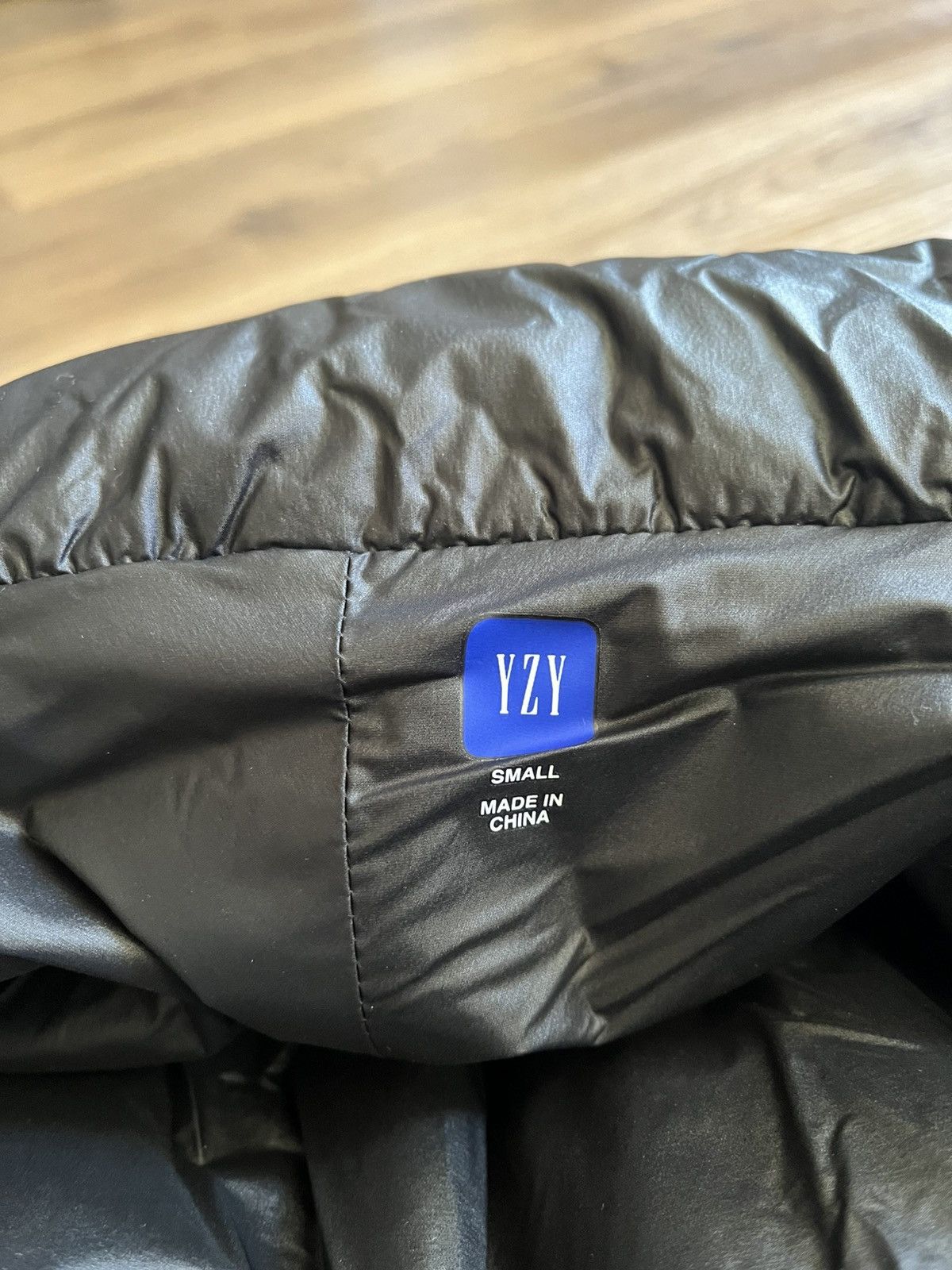 Balenciaga × Gap × Yeezy YGEBB Yeezy Gap Long Round Jacket Black Small (Exclusive) Size US S / EU 44-46 / 1 - 6 Thumbnail