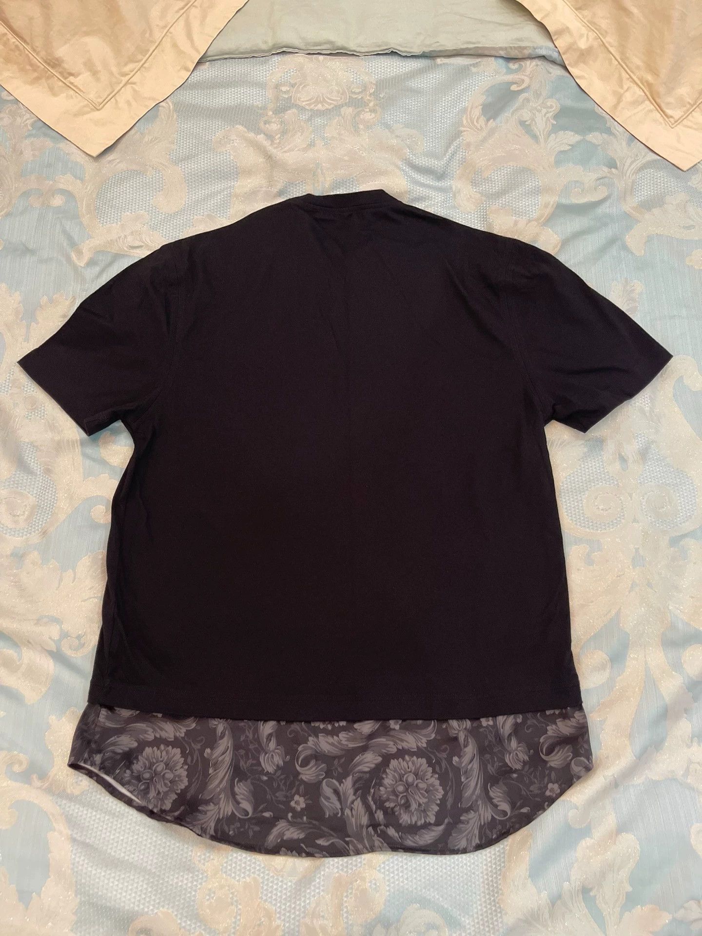 Versace Versace 2024 Embroidered Logo SilkBaroque Tee S(L) Size US S / EU 44-46 / 1 - 2 Thumbnail