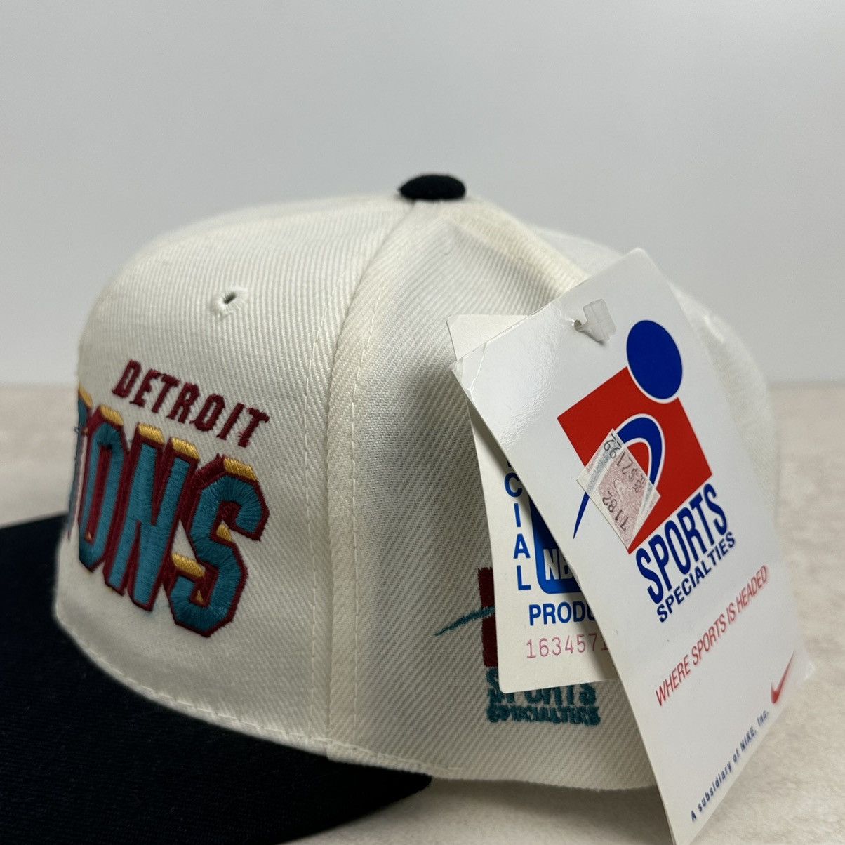 Vintage Hat Detroit Pistons Shadow Sports Specialties Hat