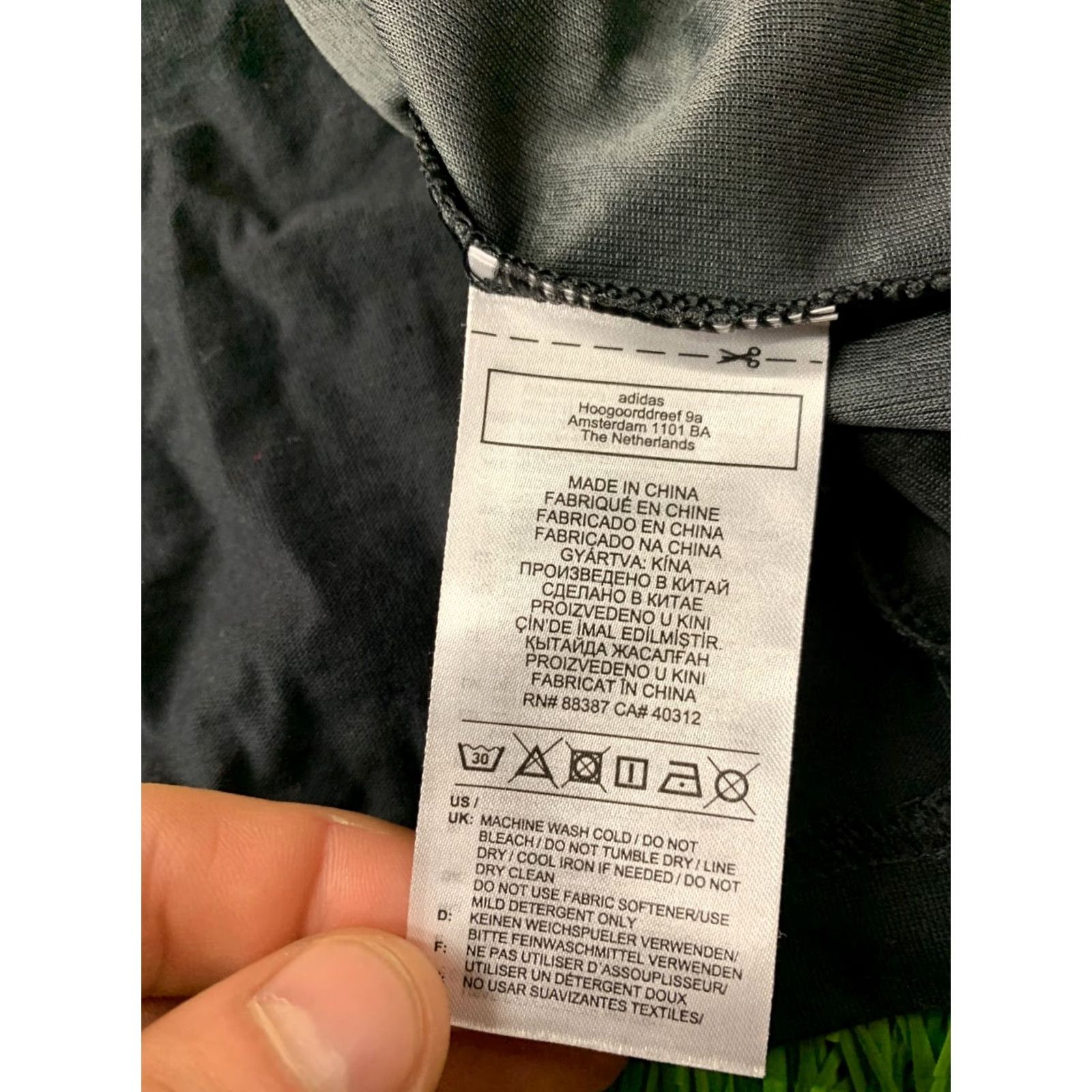 Adidas ADIDAS ORIGINAL T-SHIRT Shirt Men L Black and Gray 2021 Jersey Logo Short Sleeve Casual Vintage N/A Size US L / EU 52-54 / 3 - 5 Thumbnail