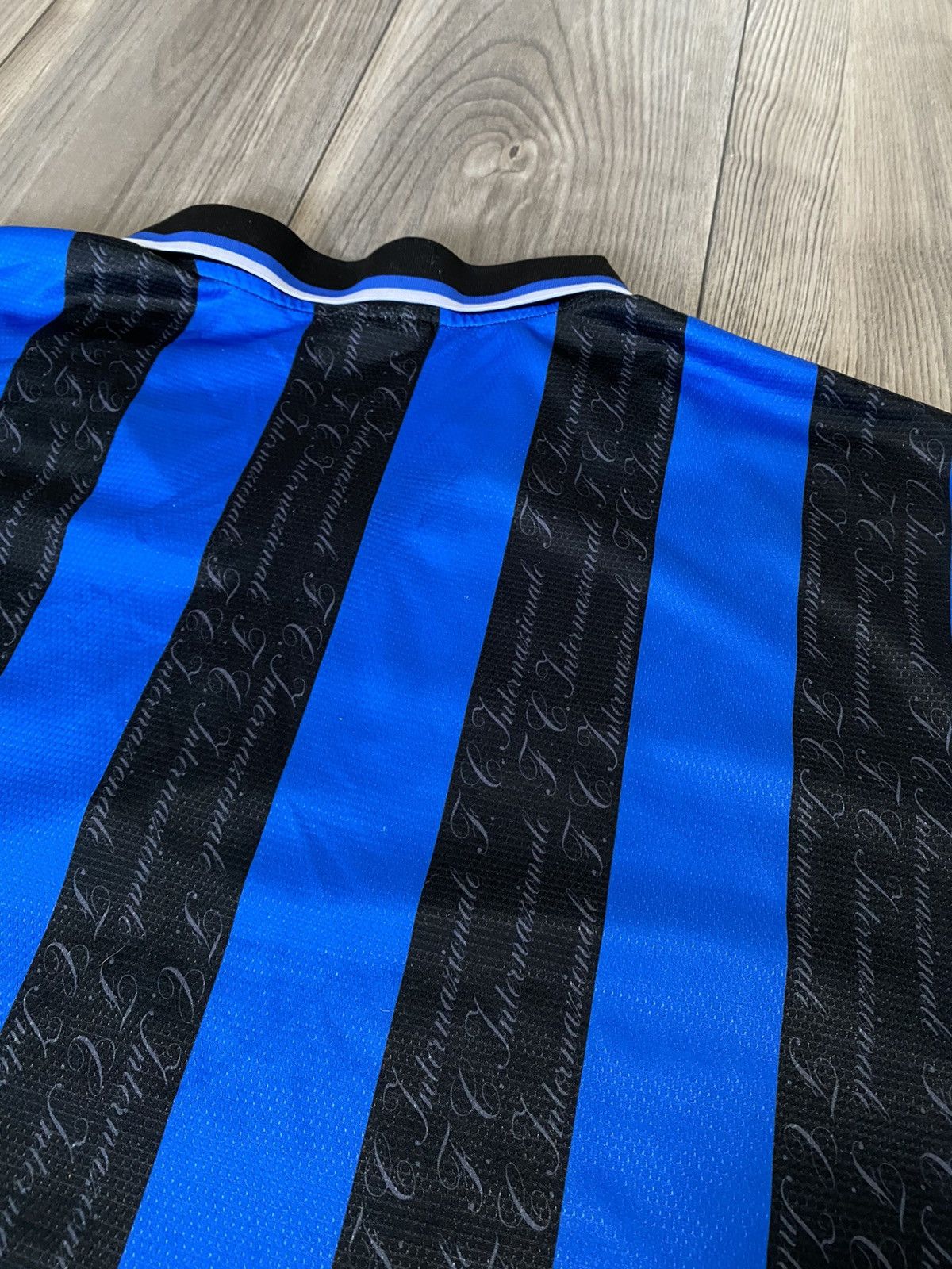 Umbro Vintage Umbro Inter Football Jersey Pirelli 1996/1997 Size US XXL / EU 58 / 5 - 13 Thumbnail