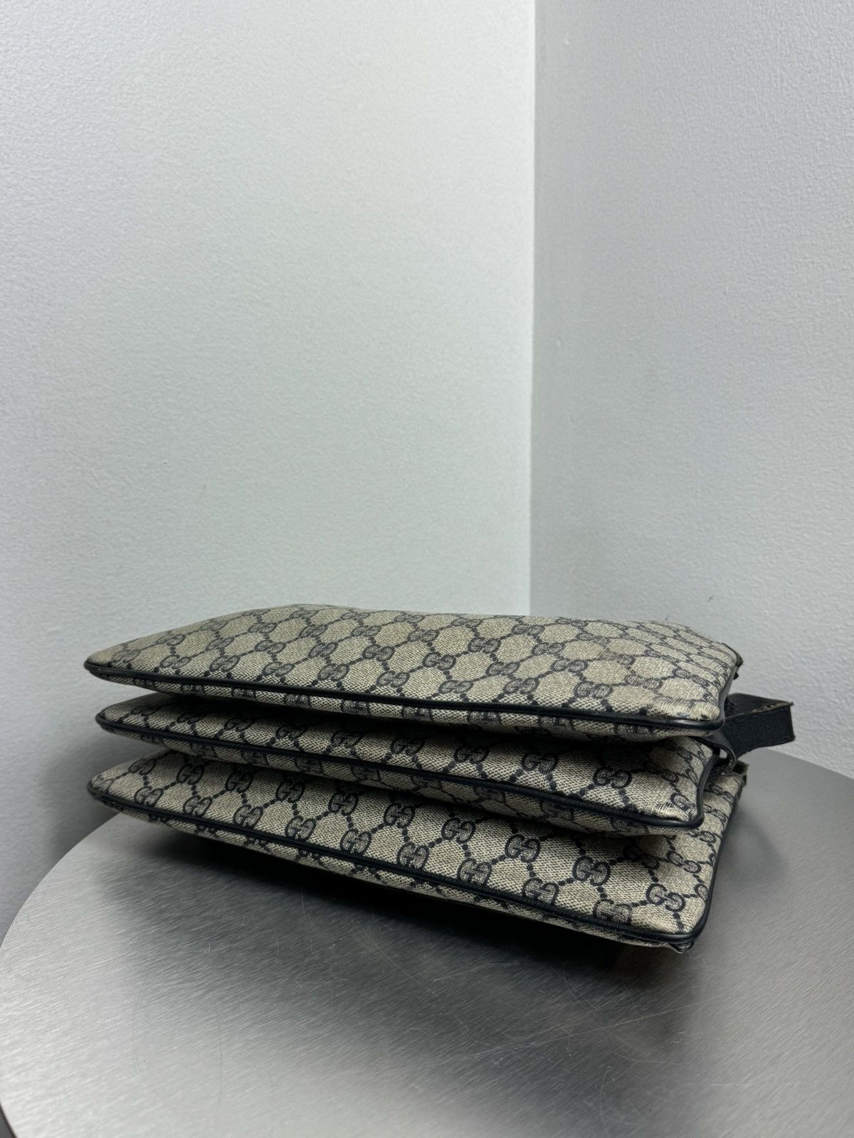 Gucci × Vintage Vintage Gucci Sherry Line Monogram Navy Shoulder Bag Size ONE SIZE - 6 Thumbnail