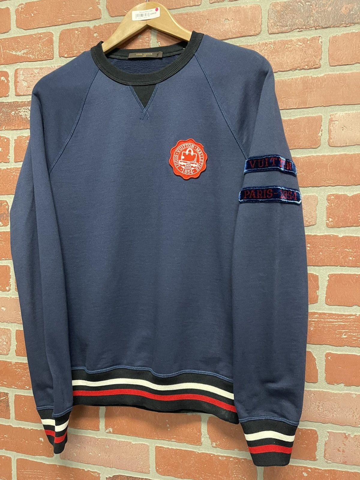 Louis Vuitton Size M - Louis Vuitton Malletier Crewneck Blue Size US M / EU 48-50 / 2 - 3 Thumbnail