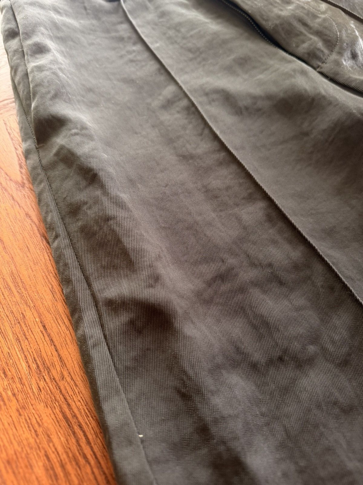 No Maintenance No Maintenance Nylon pintuck trousers Size US 28 / EU 44 - 2 Thumbnail