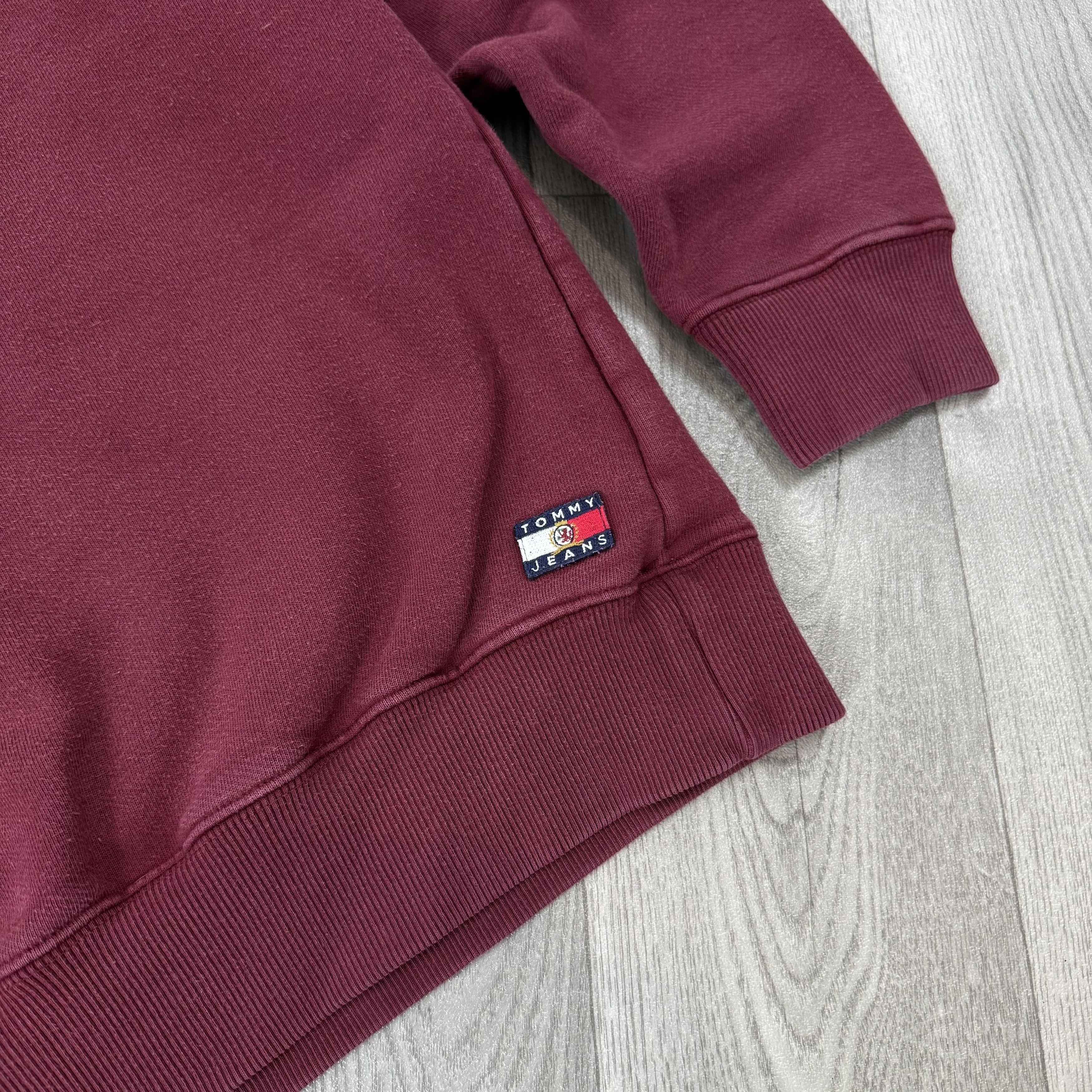 Tommy Jeans Tommy Jeans 90s Embroidered Crewneck Sweatshirt Size US XL / EU 56 / 4 - 8 Thumbnail
