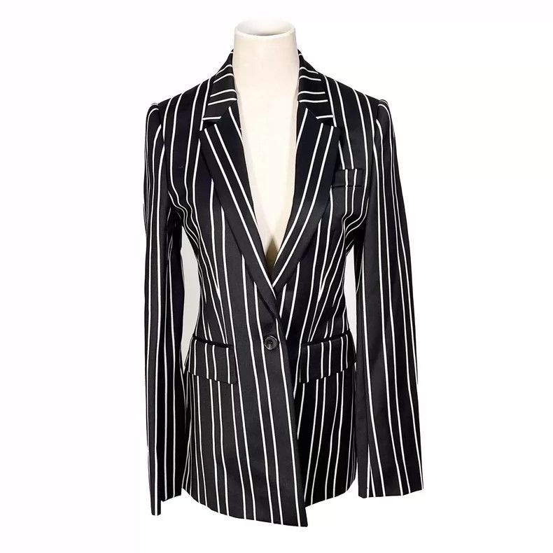 Givenchy Givenchy Women's XS wool suit jacket Size XS / US 0-2 / IT 36-38 - 1 Thumbnail