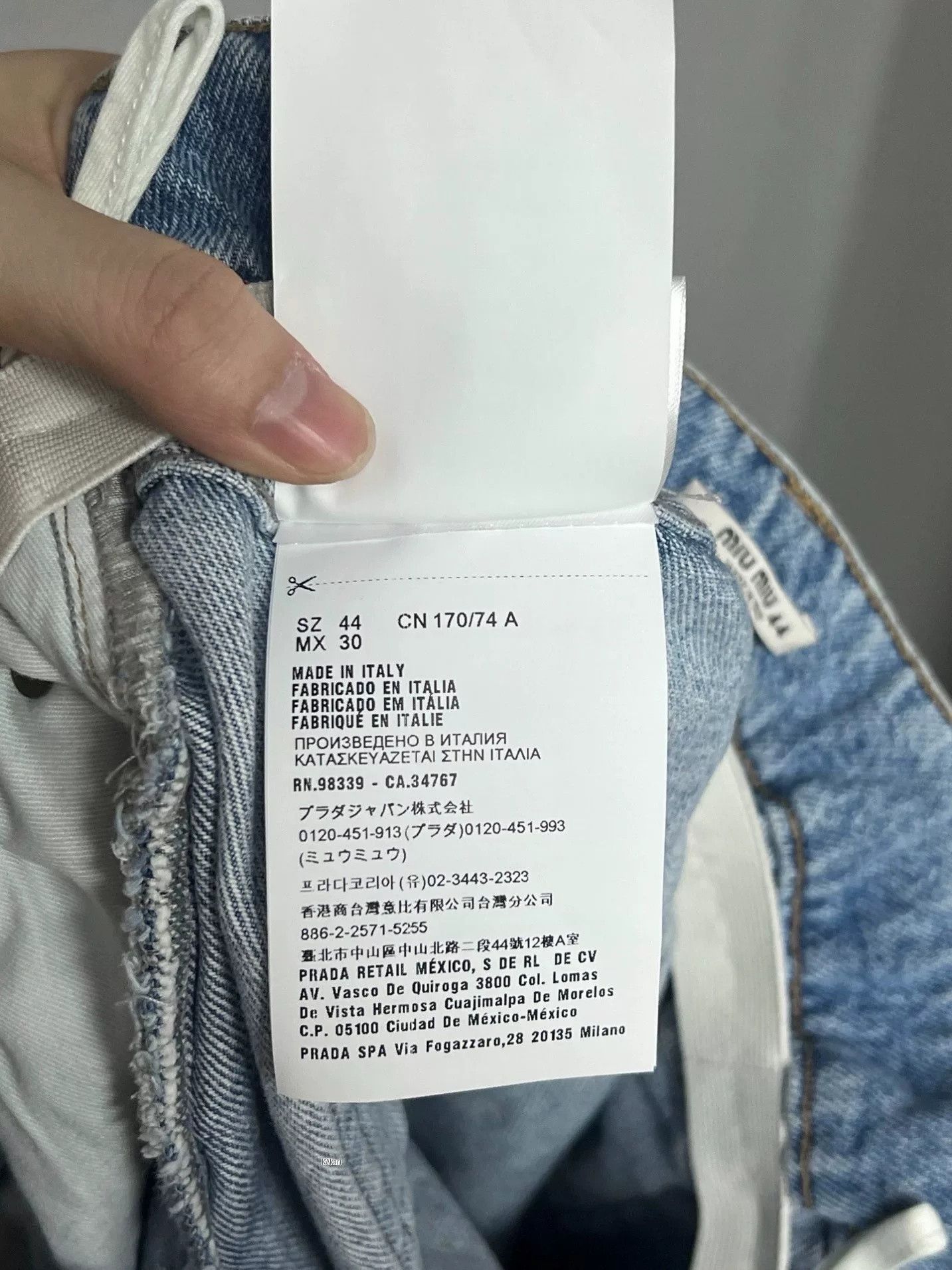 Miu Miu Miu Miu Printed Logo Washed Denim Shorts Size US S / EU 44-46 / 1 - 5 Thumbnail