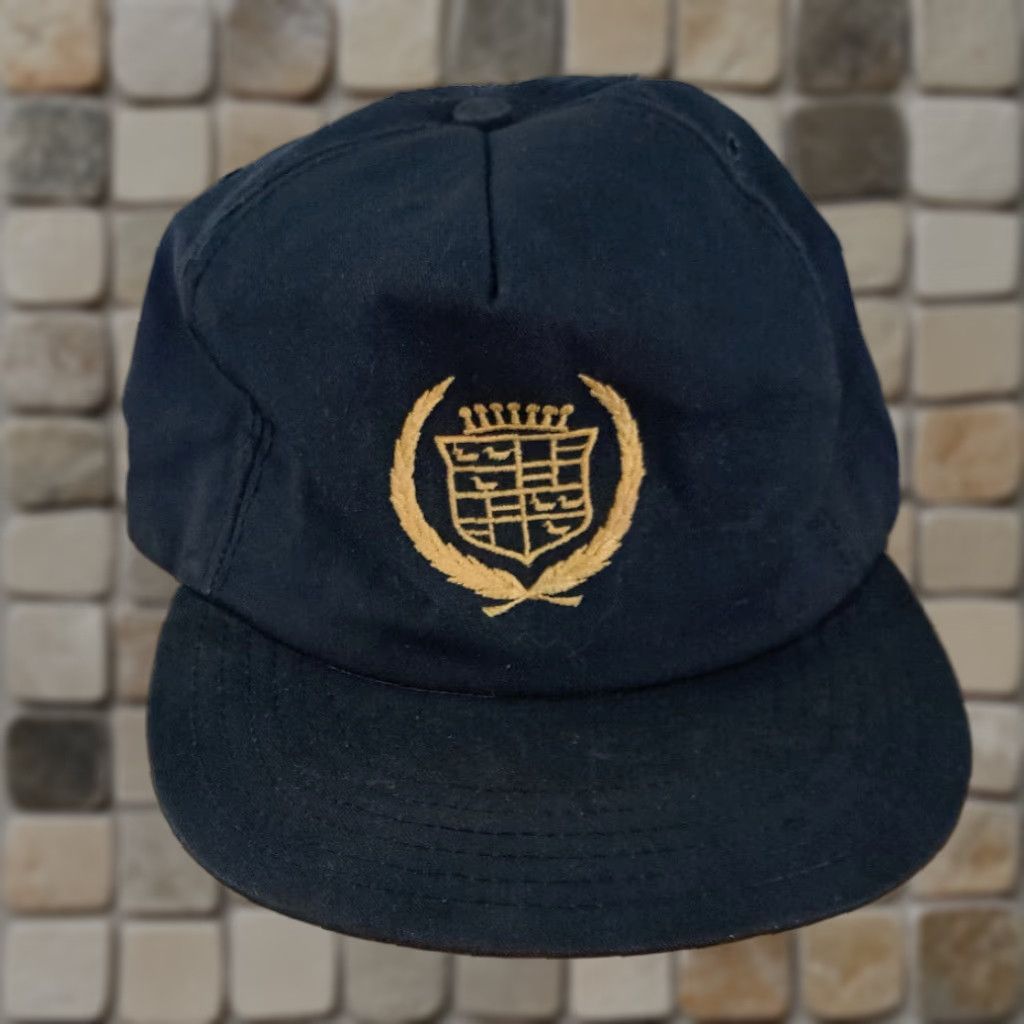 Vintage VINTAGE Cadillac Motors USA Adjustable Black Embroidered Hat Size ONE SIZE - 1 Thumbnail